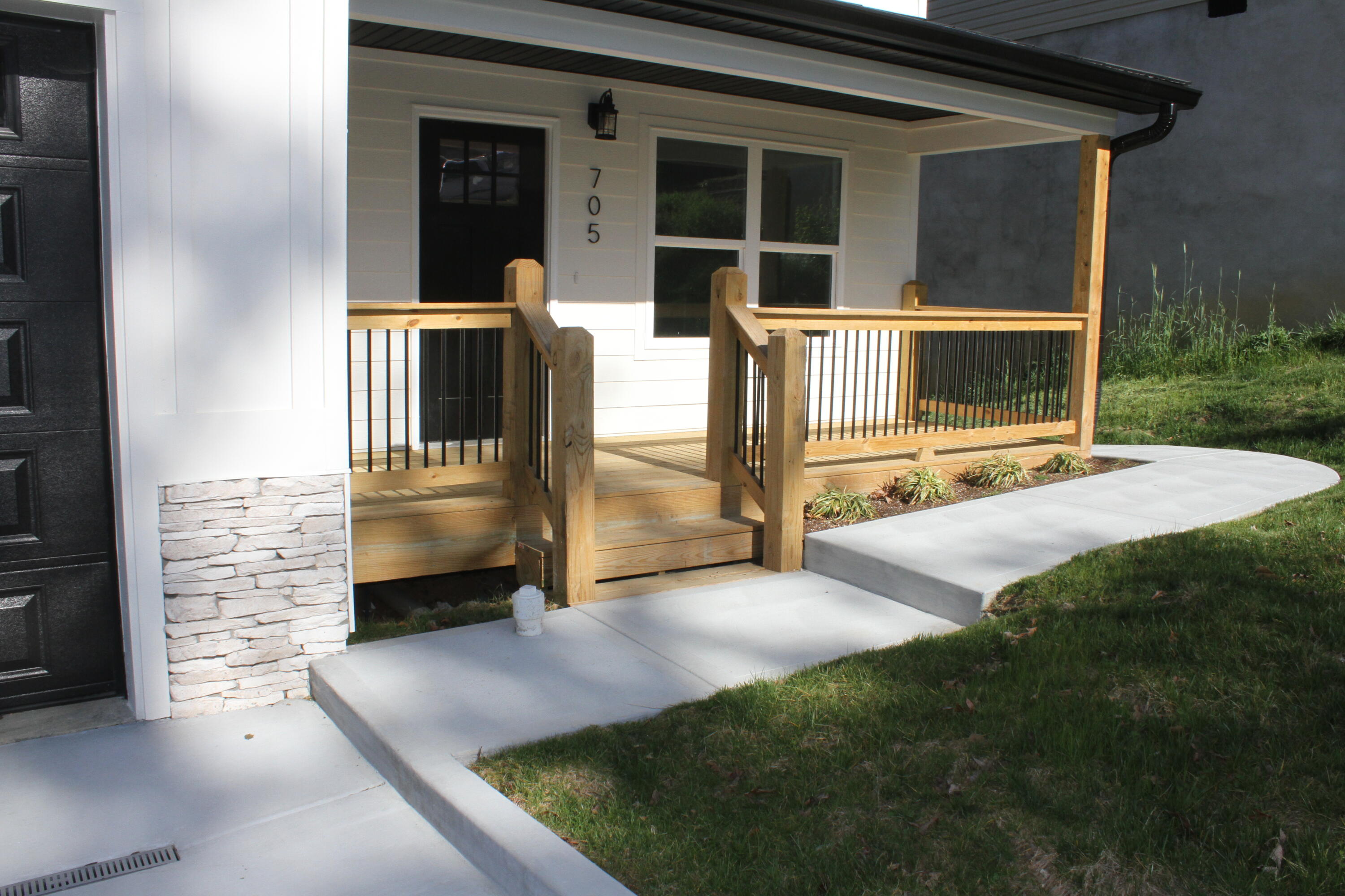 705 Hargraves Avenue