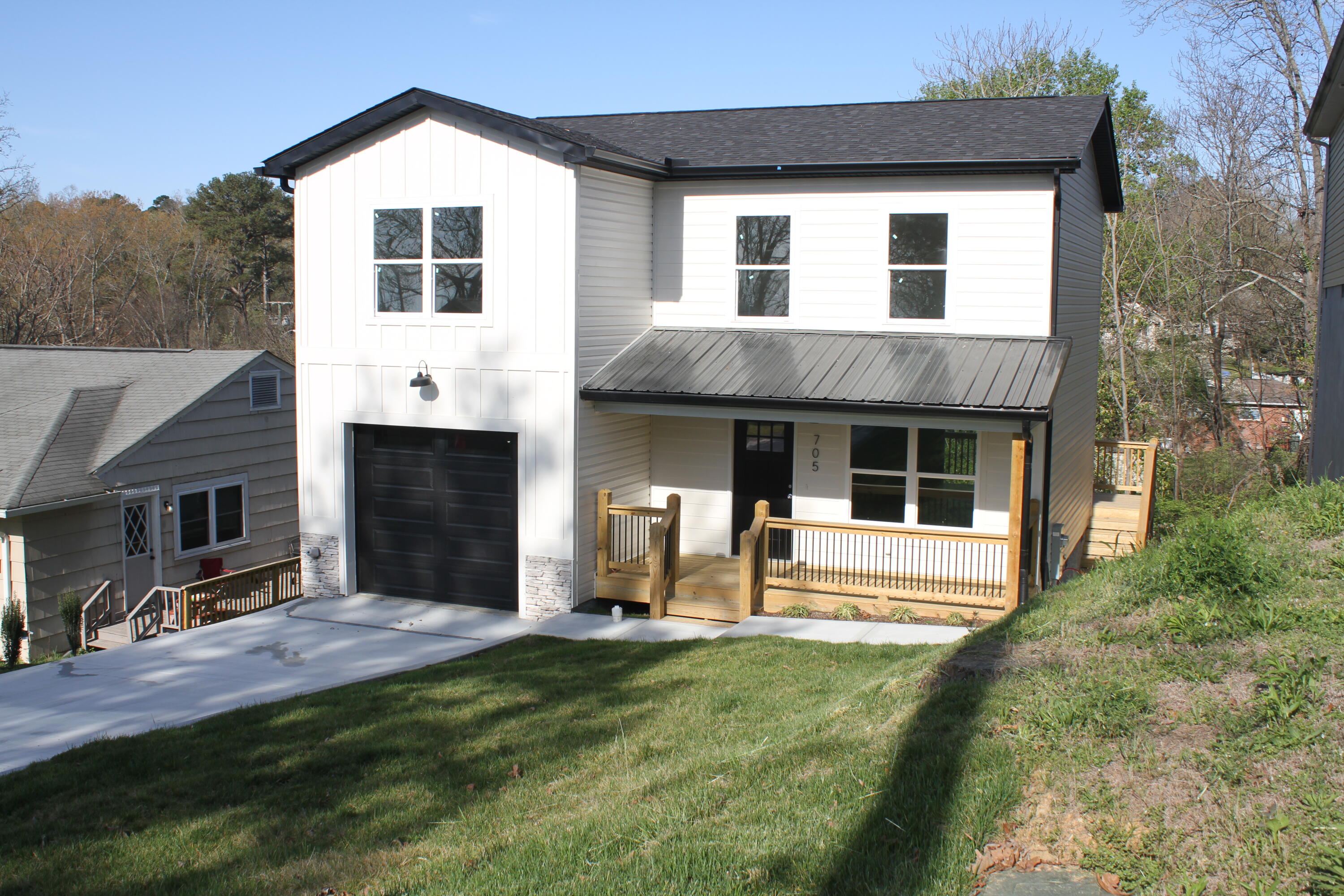 705 Hargraves Avenue