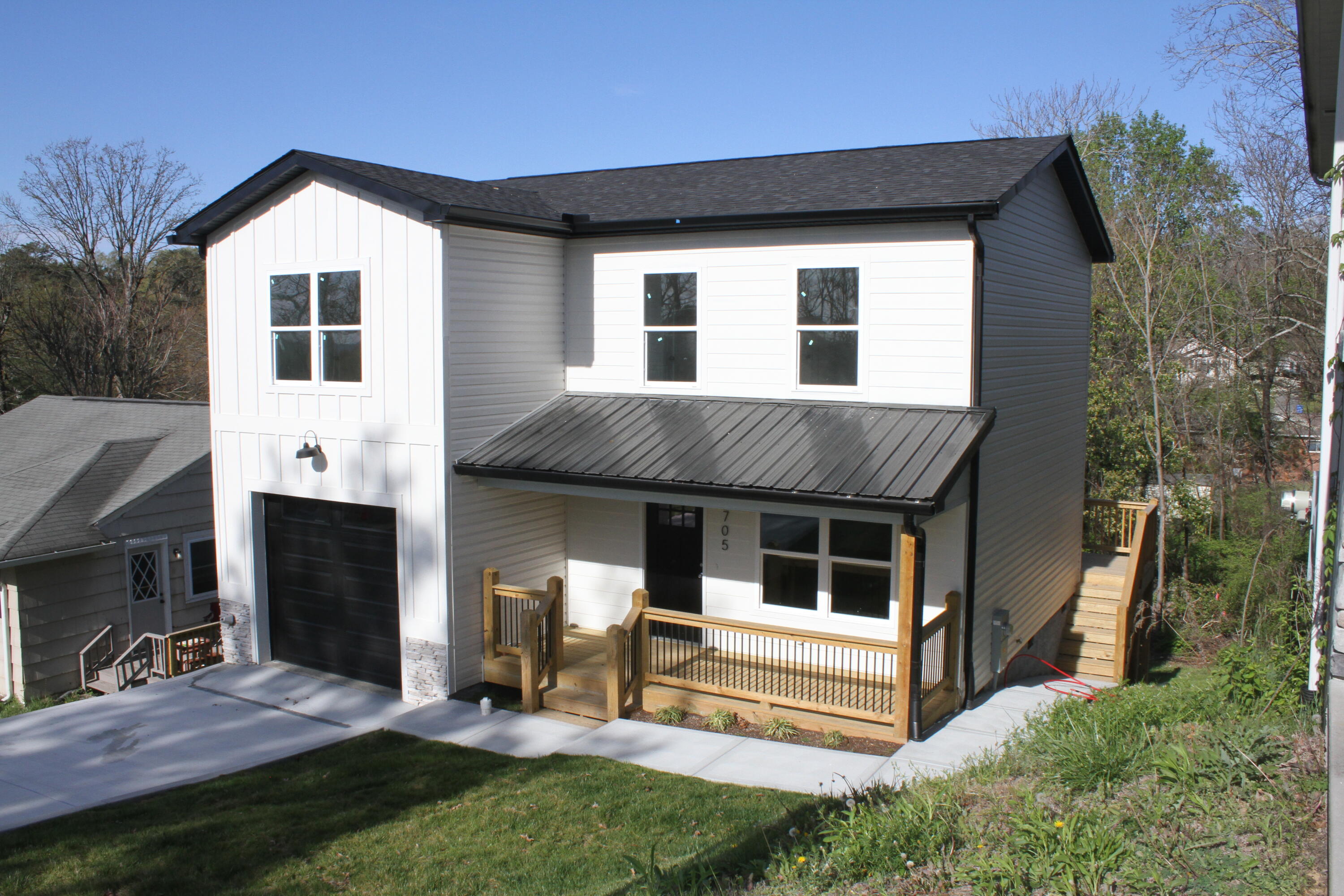 705 Hargraves Avenue