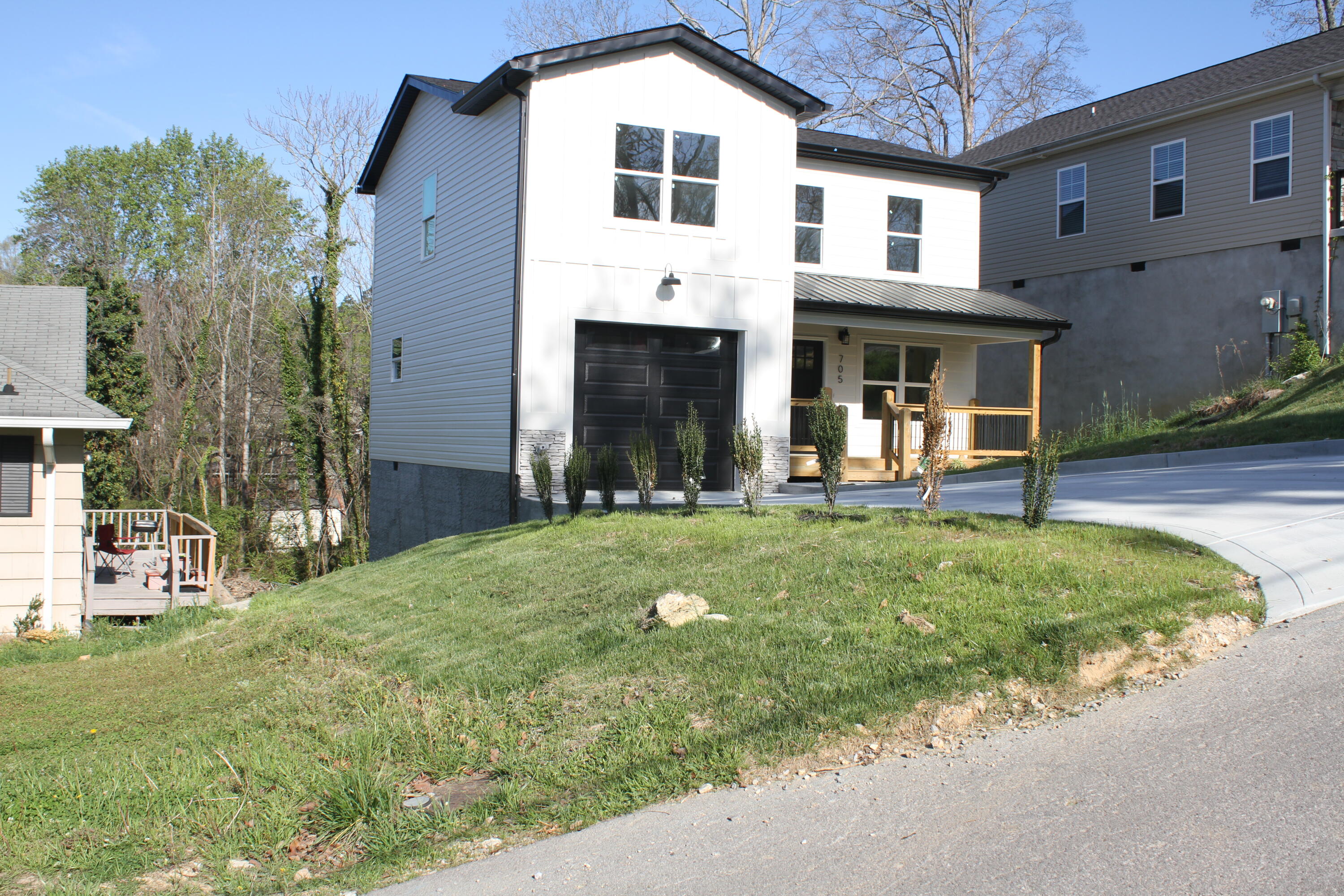 705 Hargraves Avenue