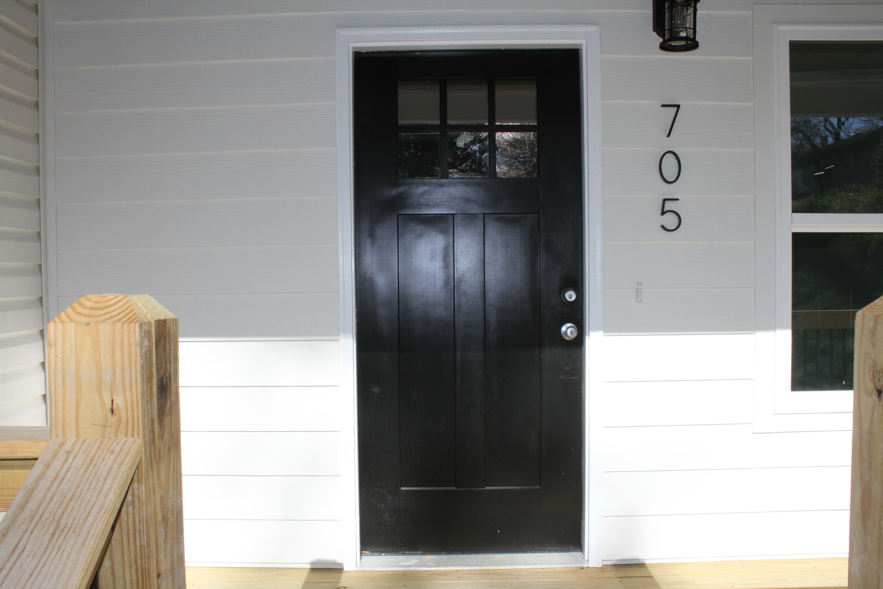 705 Hargraves Avenue