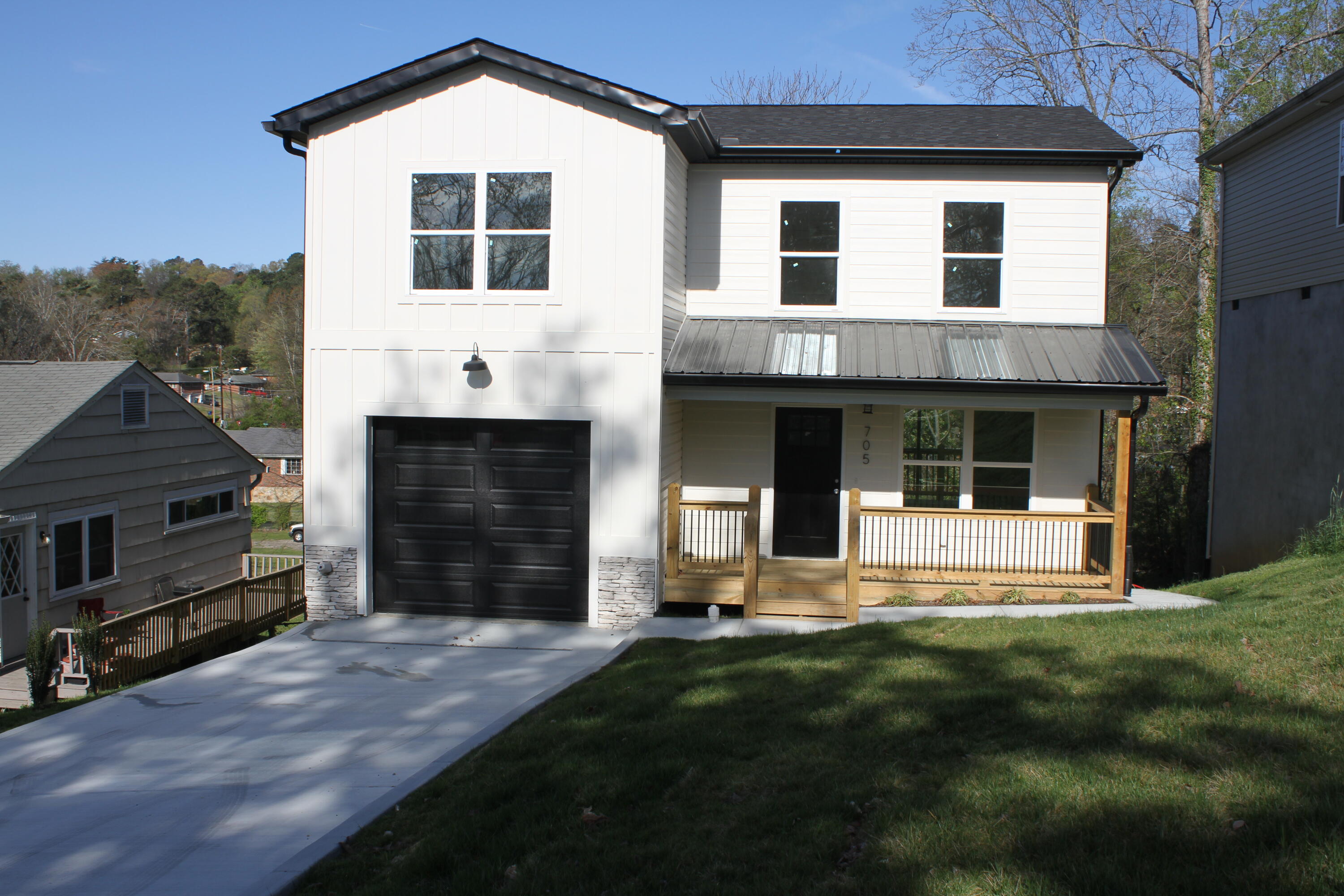 705 Hargraves Avenue