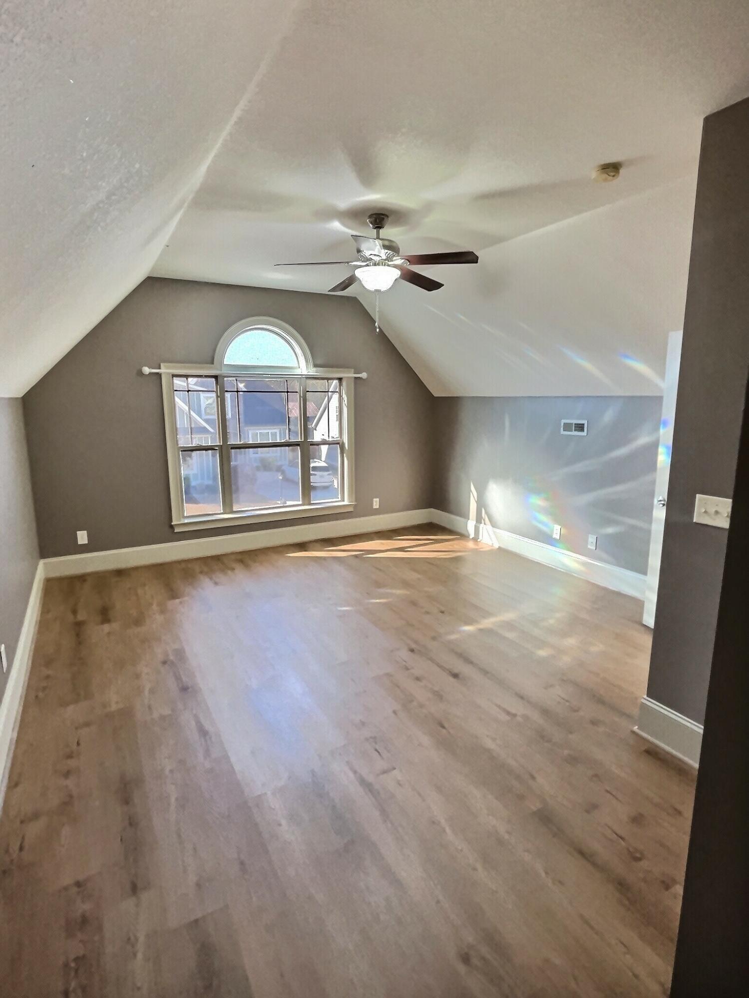 8385 Glenshire Lane