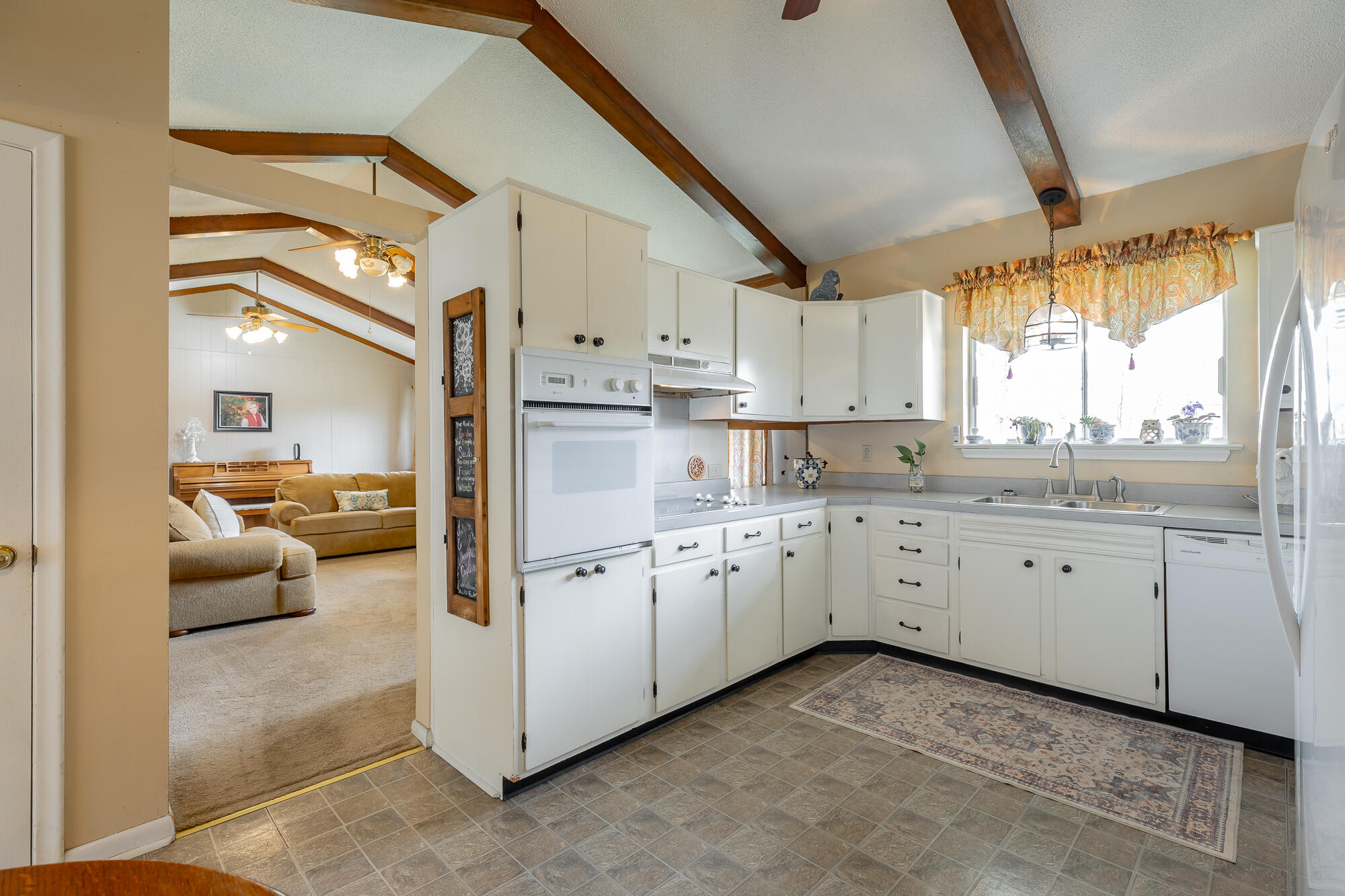 4812 Montcrest Circle