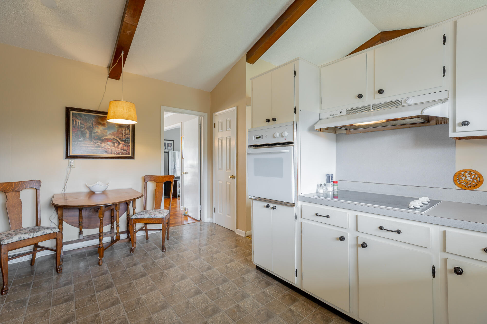 4812 Montcrest Circle