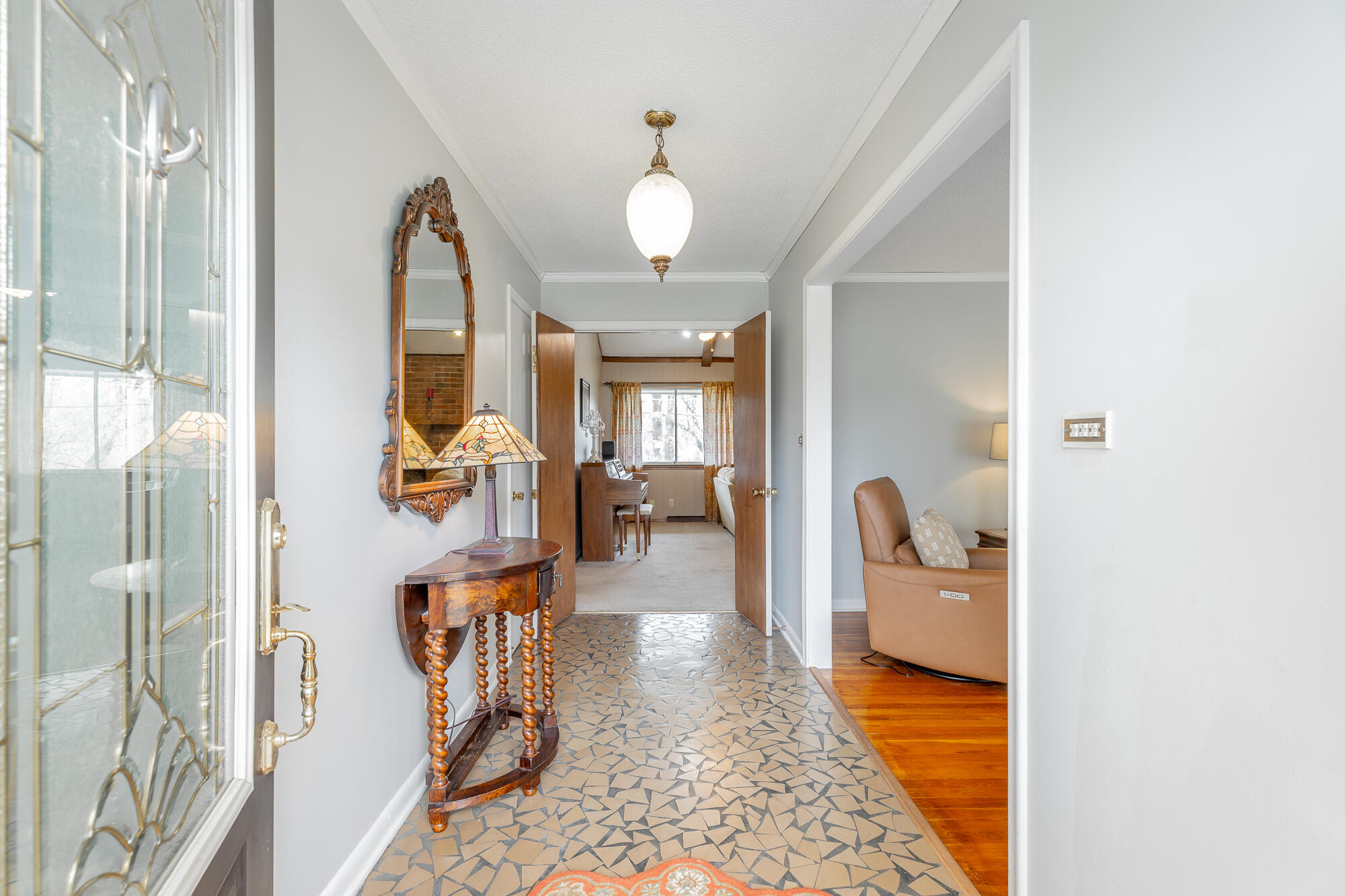 4812 Montcrest Circle