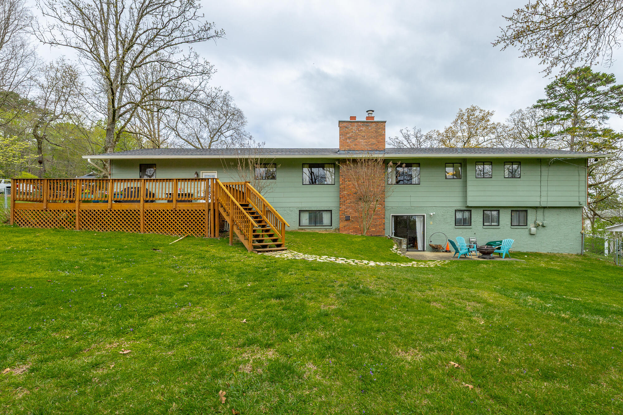 4812 Montcrest Circle