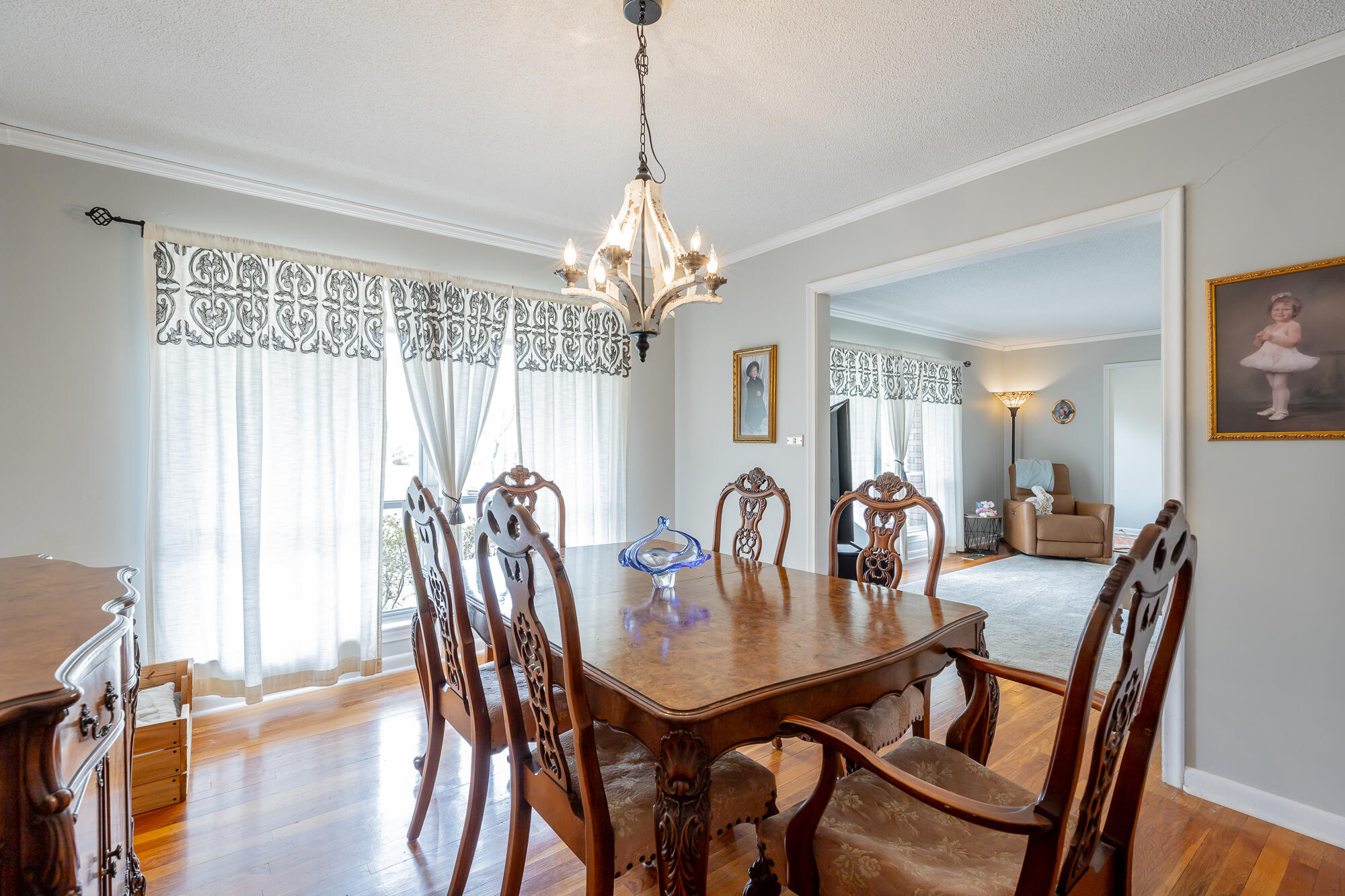 4812 Montcrest Circle