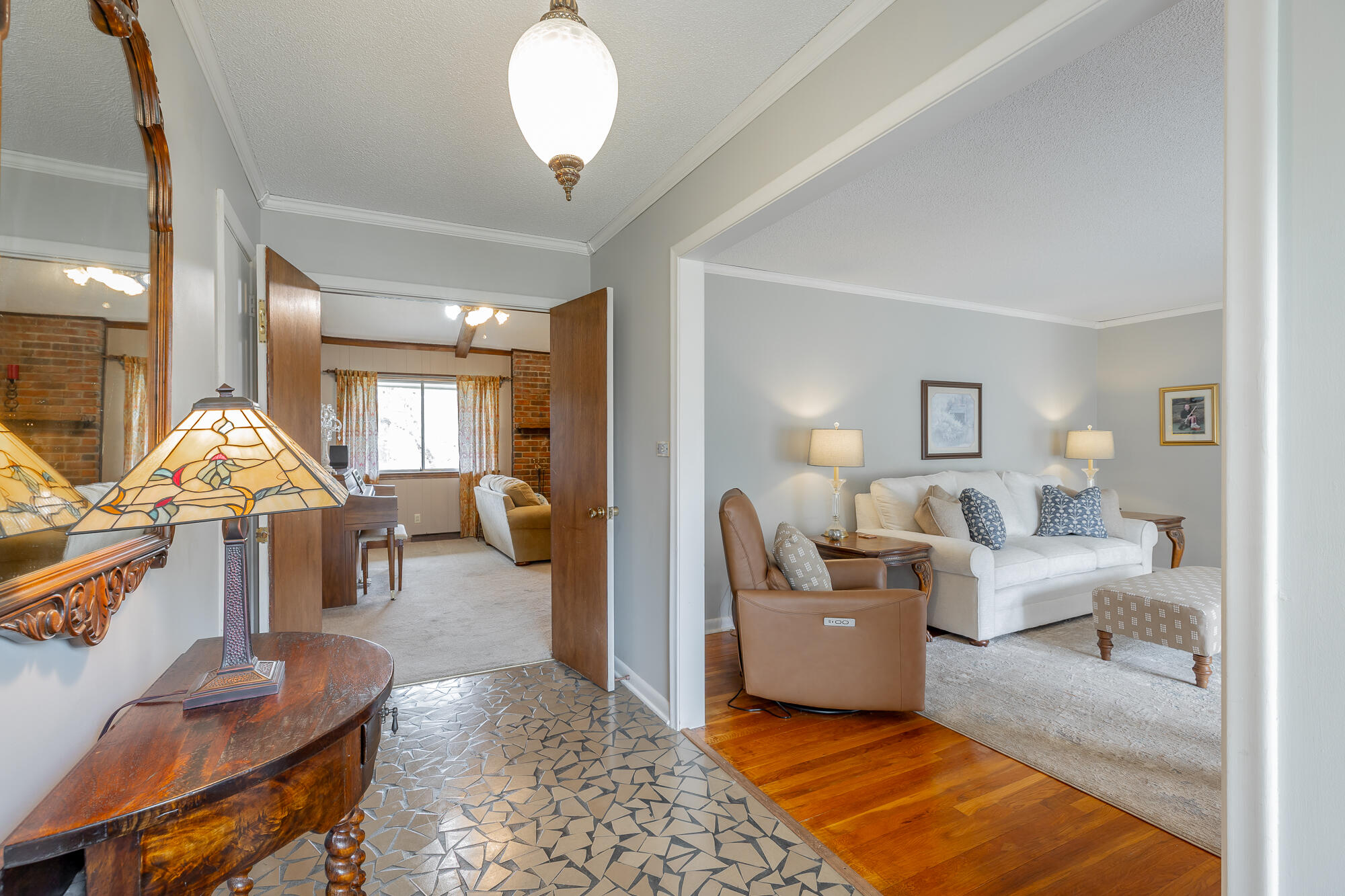 4812 Montcrest Circle