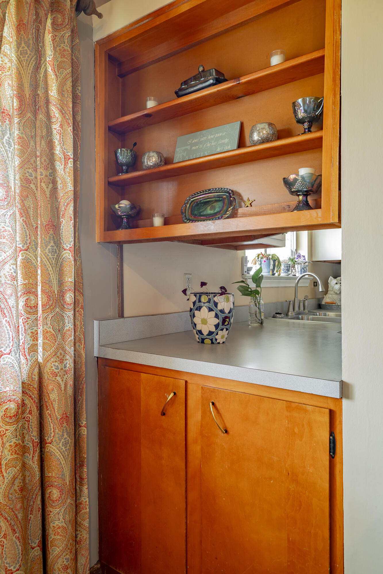 4812 Montcrest Circle