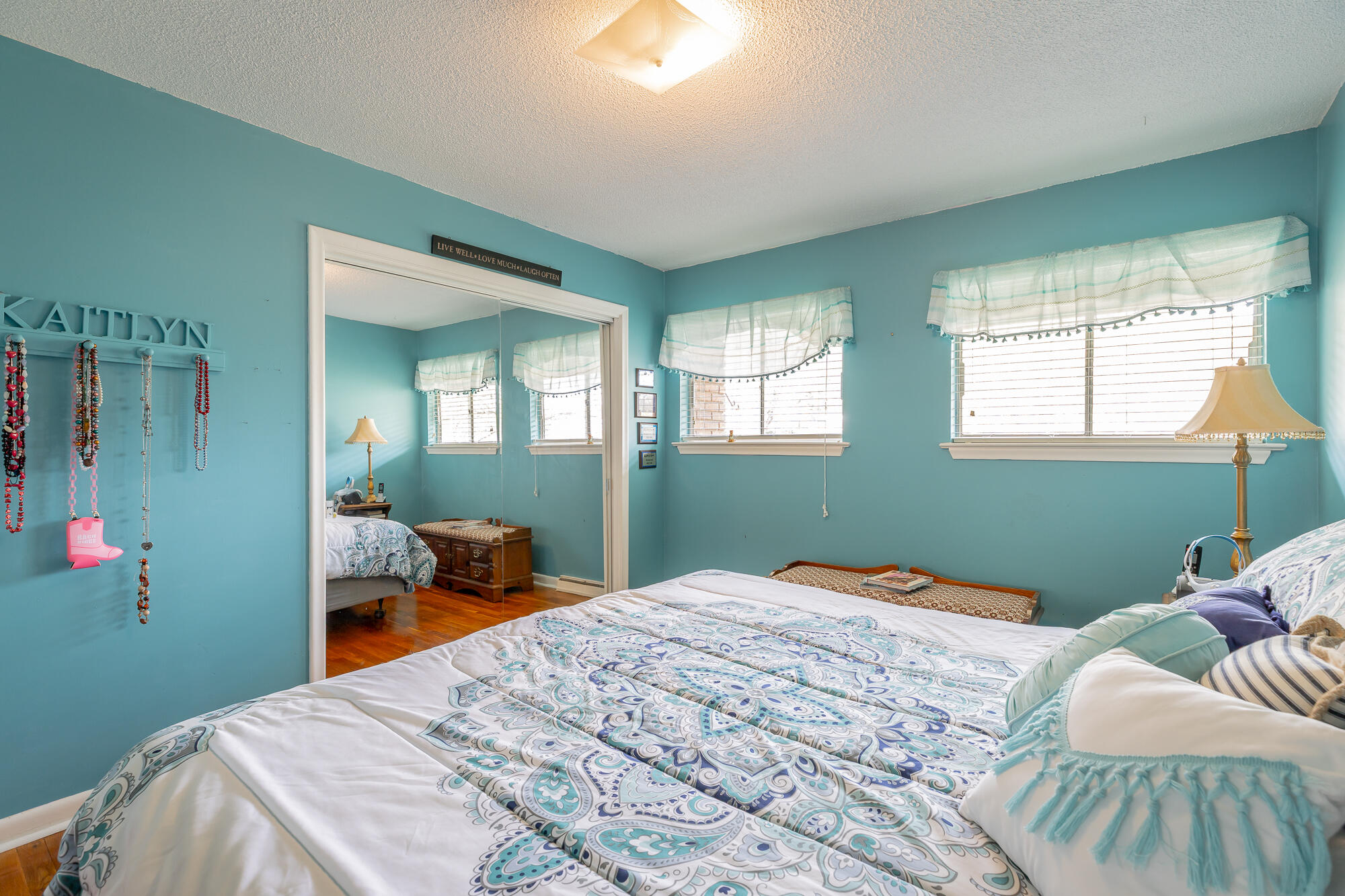 4812 Montcrest Circle