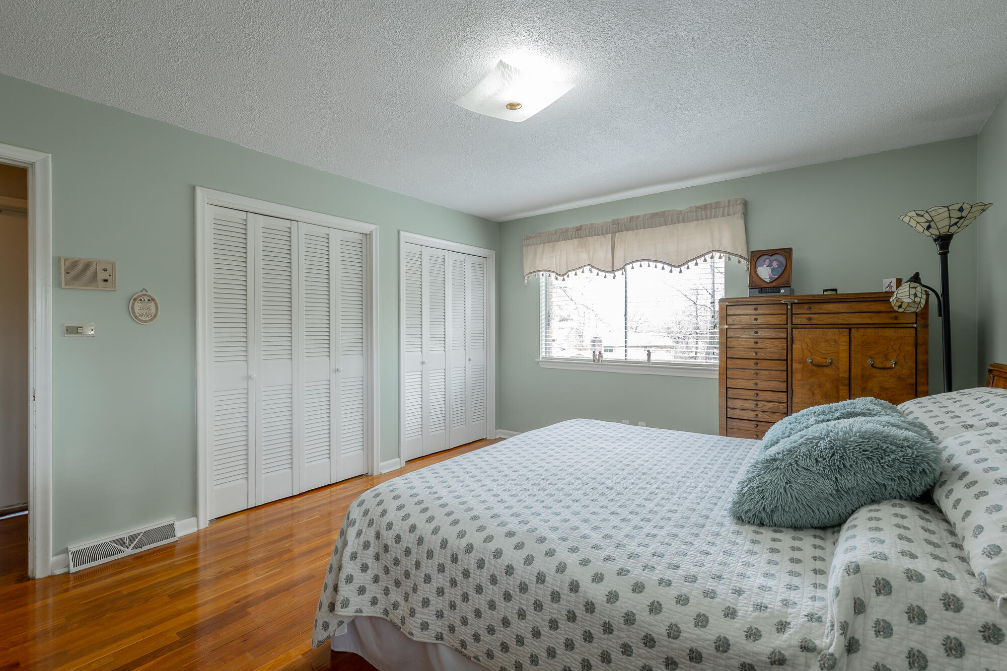 4812 Montcrest Circle