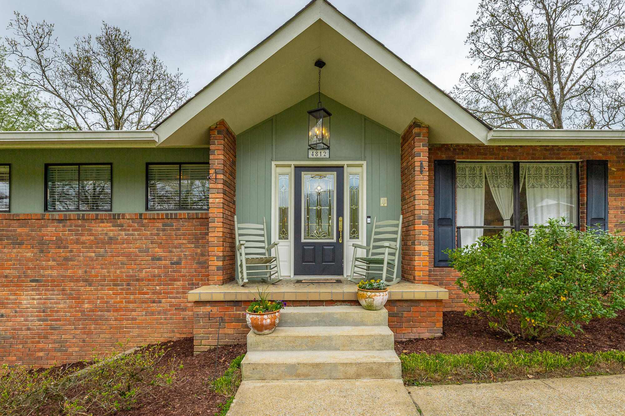 4812 Montcrest Circle