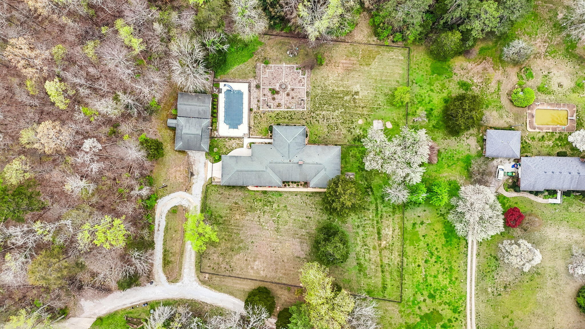 9526 Cimarron Lane