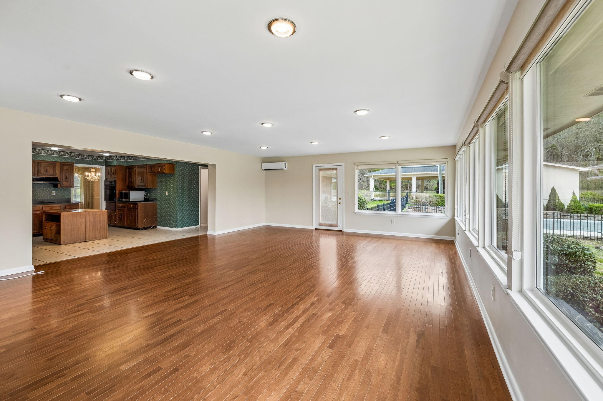 9526 Cimarron Lane