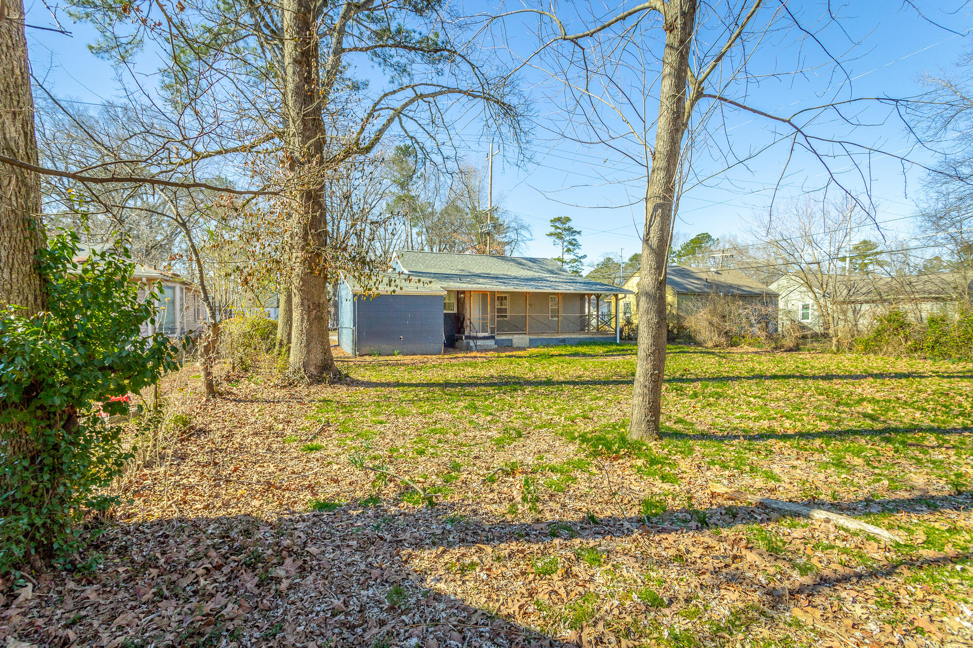 656 N Moore Road