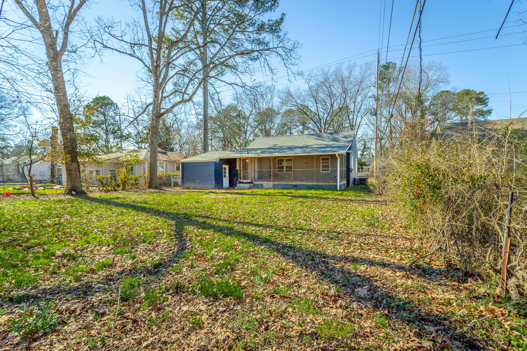656 N Moore Road
