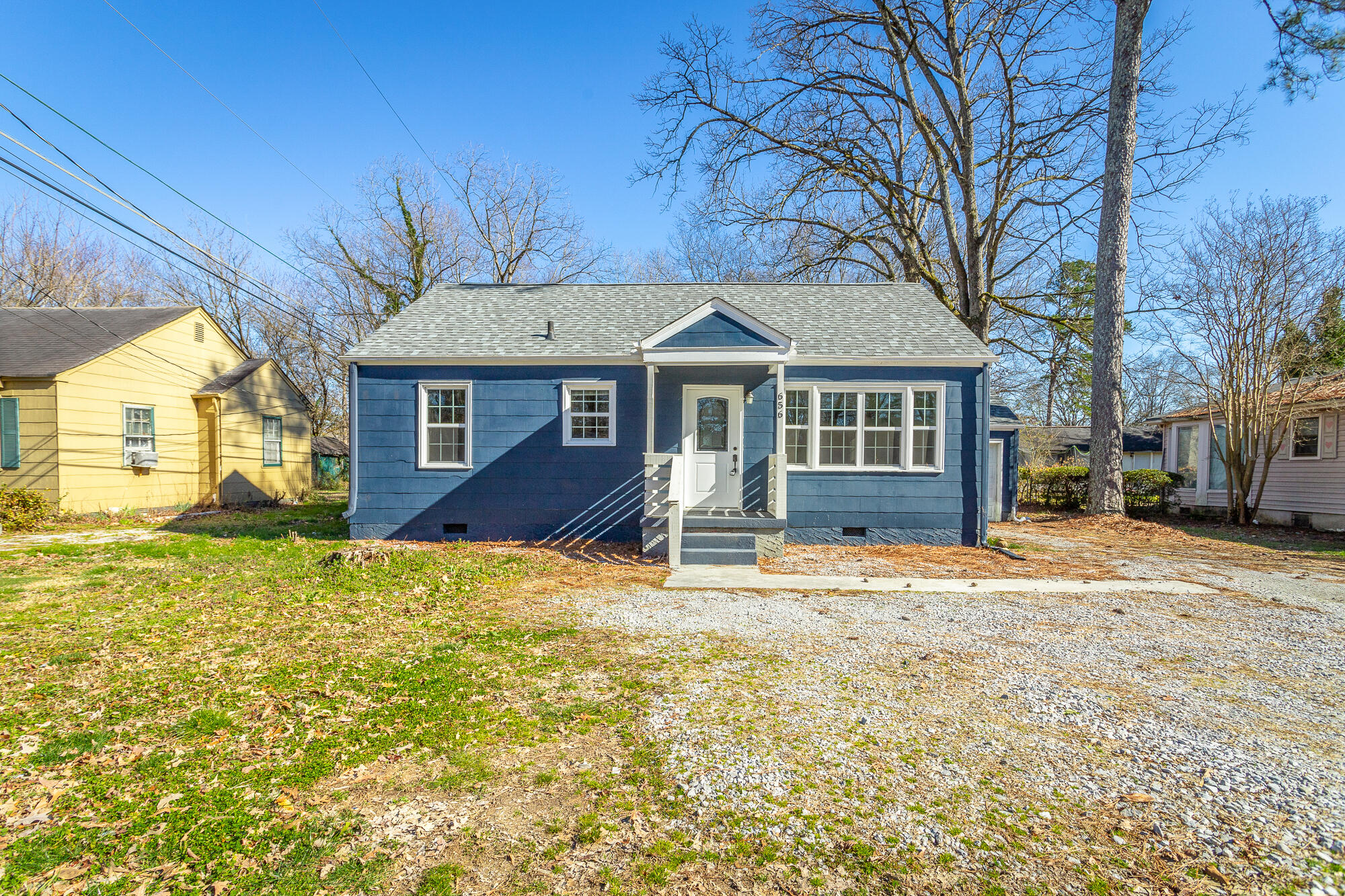 656 N Moore Road