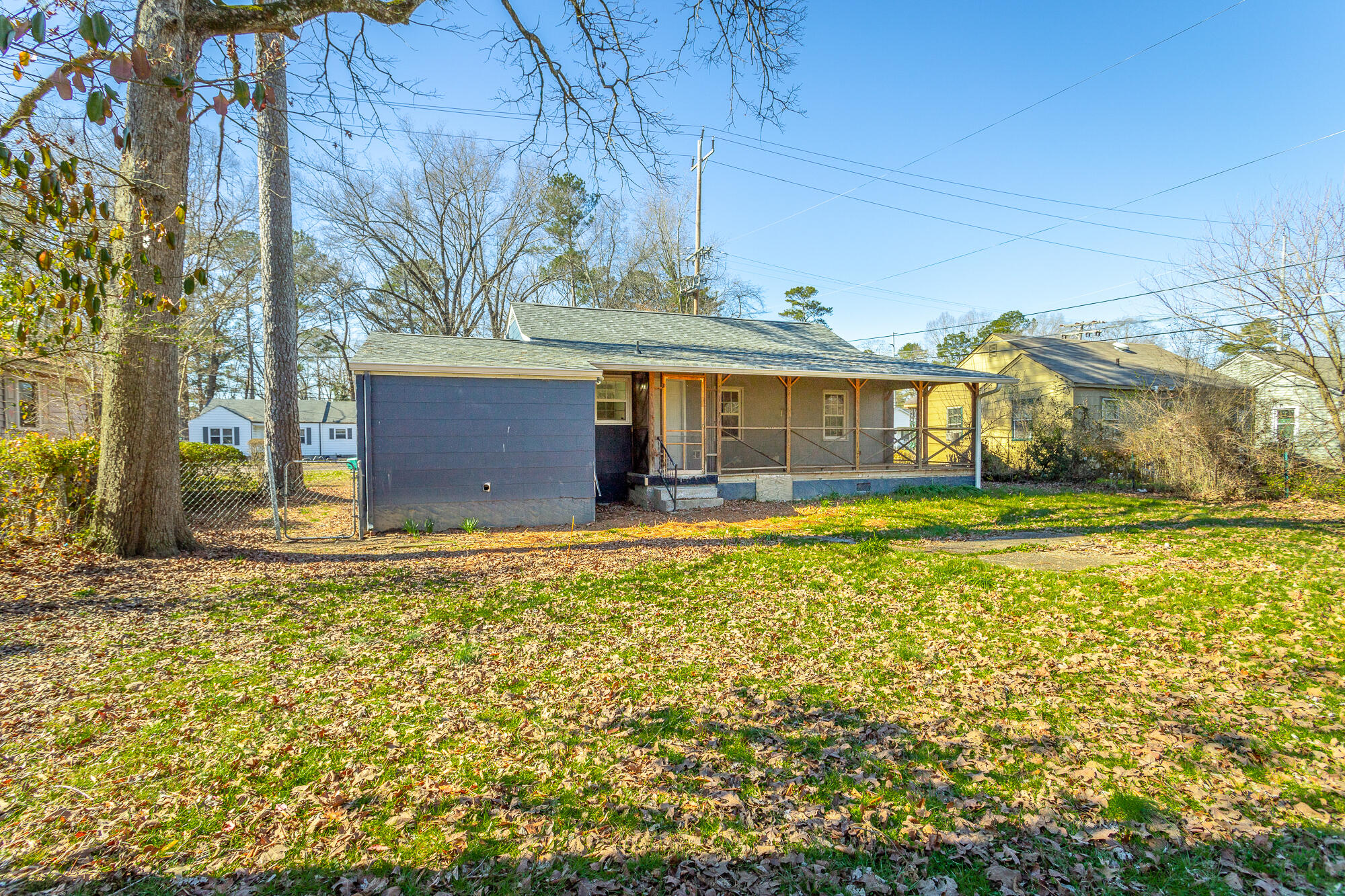 656 N Moore Road