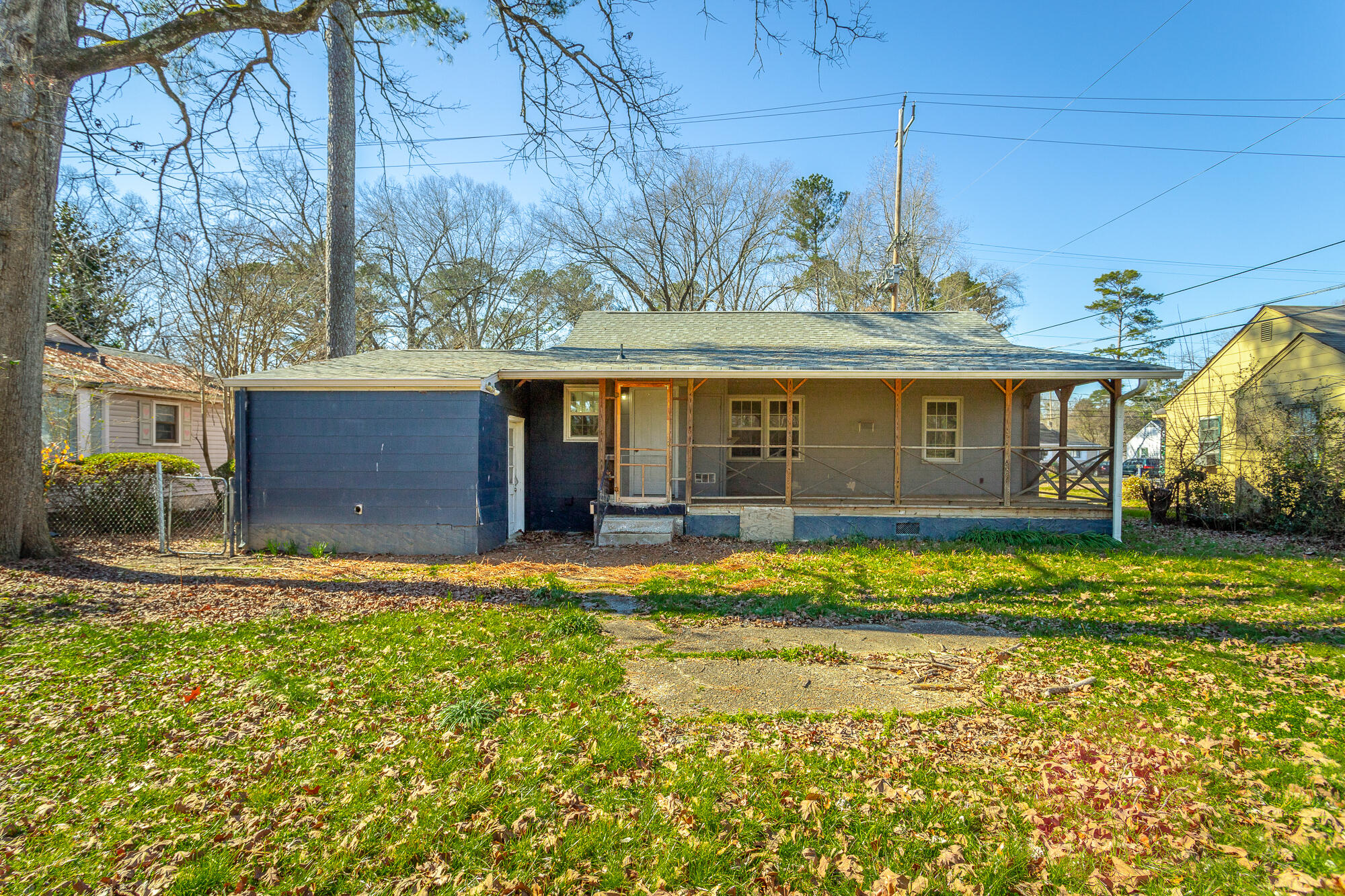 656 N Moore Road