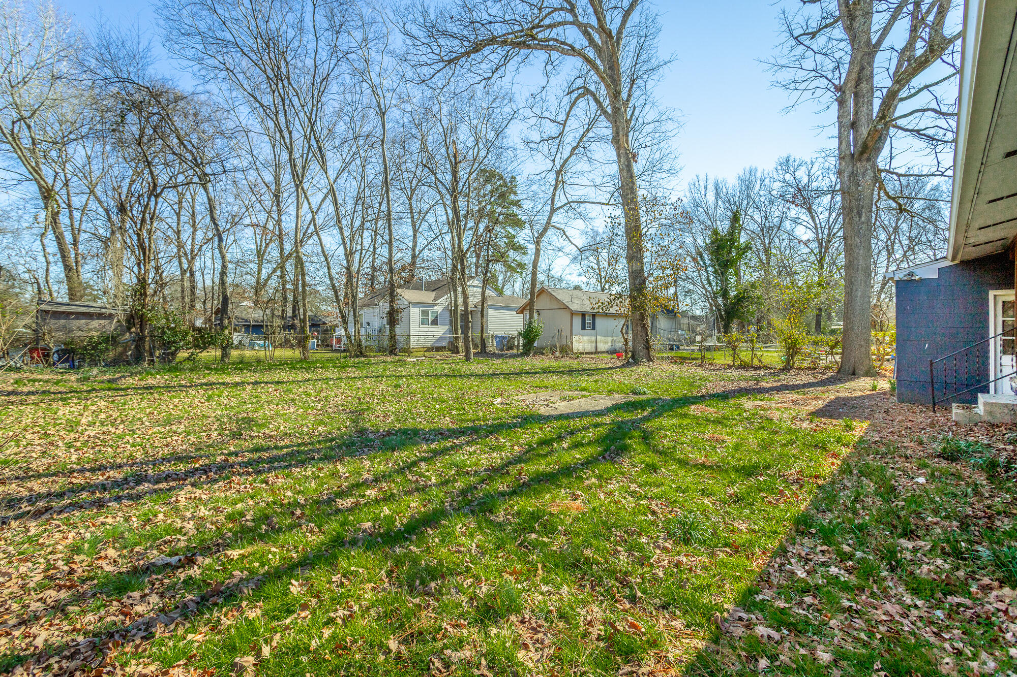 656 N Moore Road