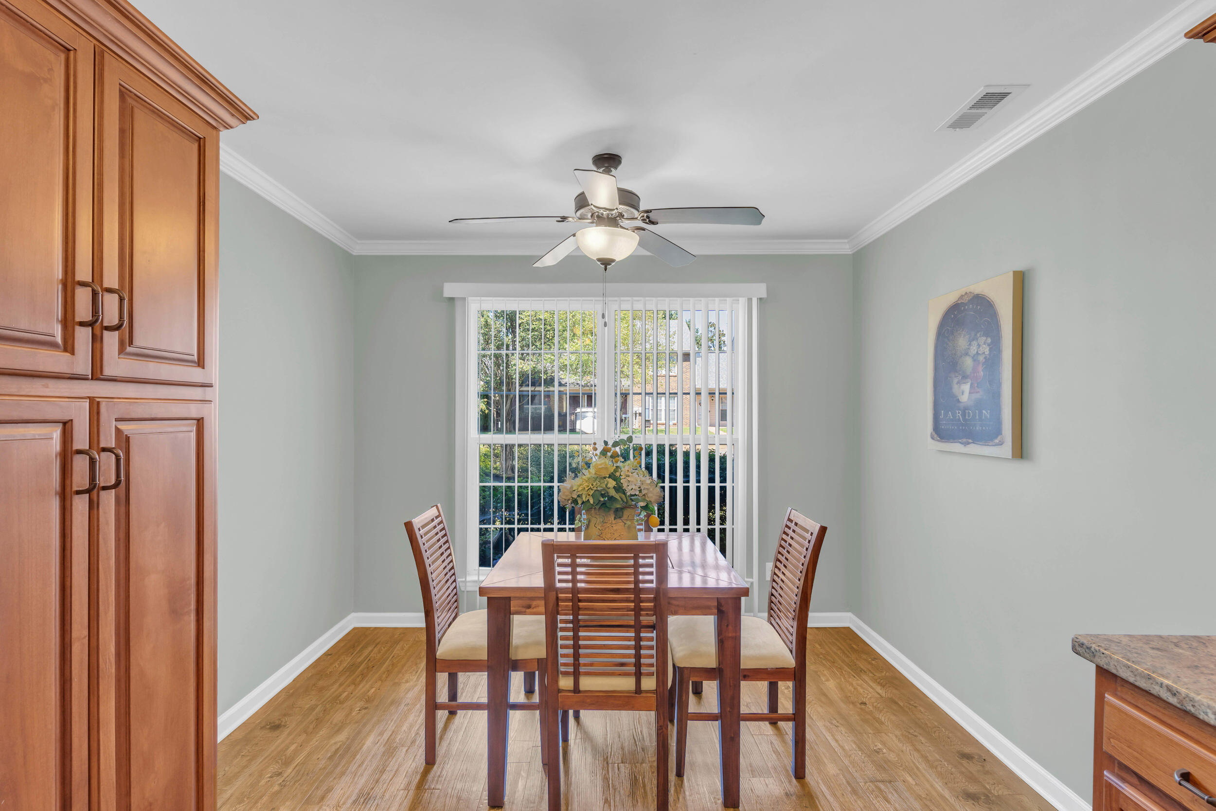 1286 Leaside Lane