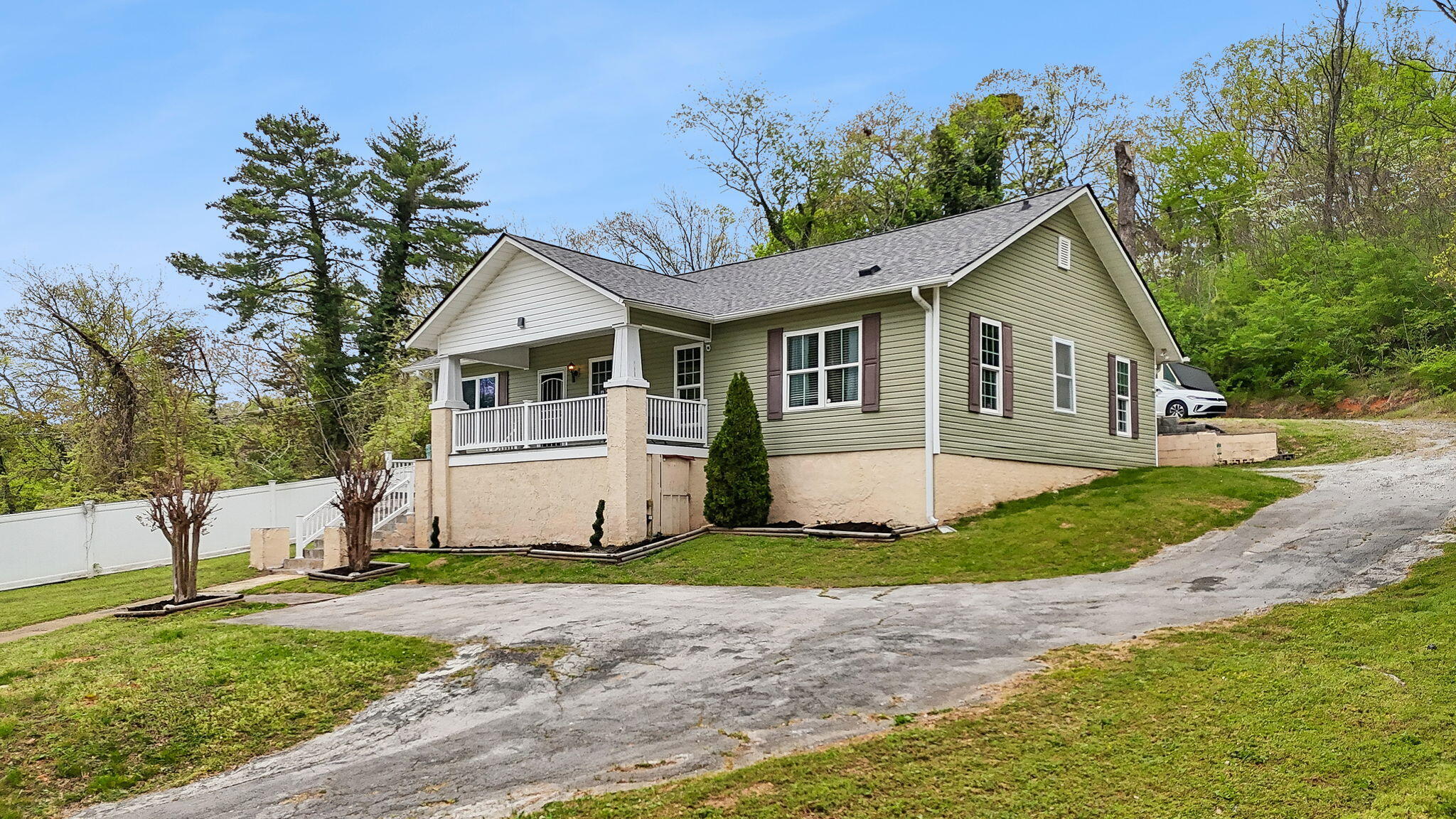 3803 Countryside Drive