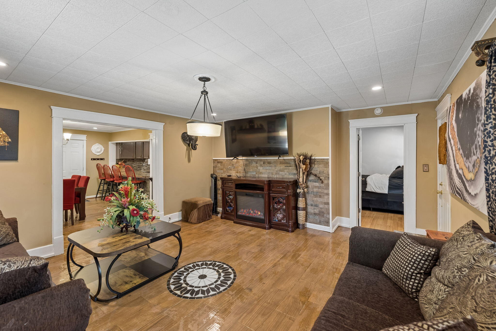 3803 Countryside Drive