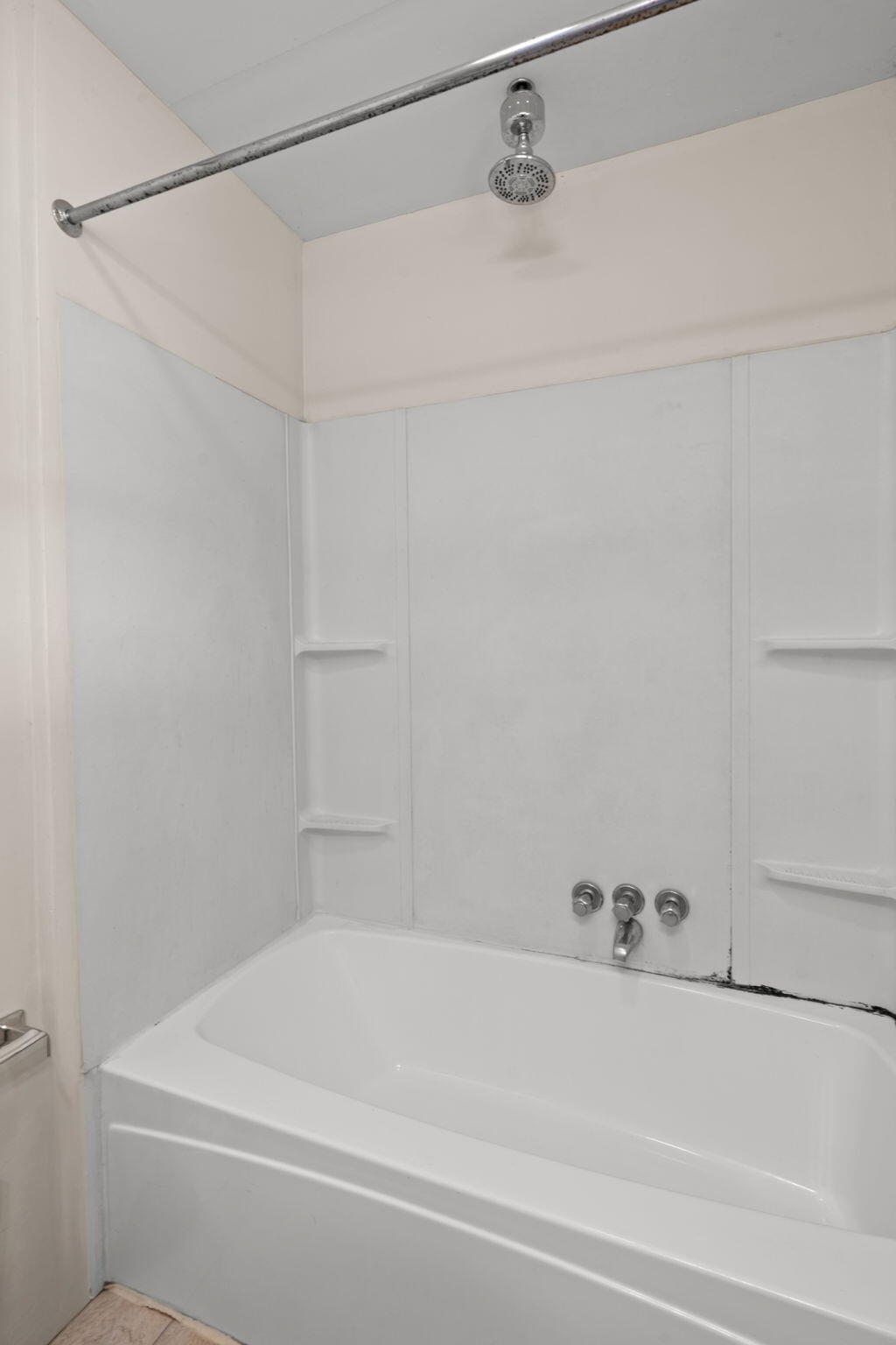 154 Potter Place Road NW