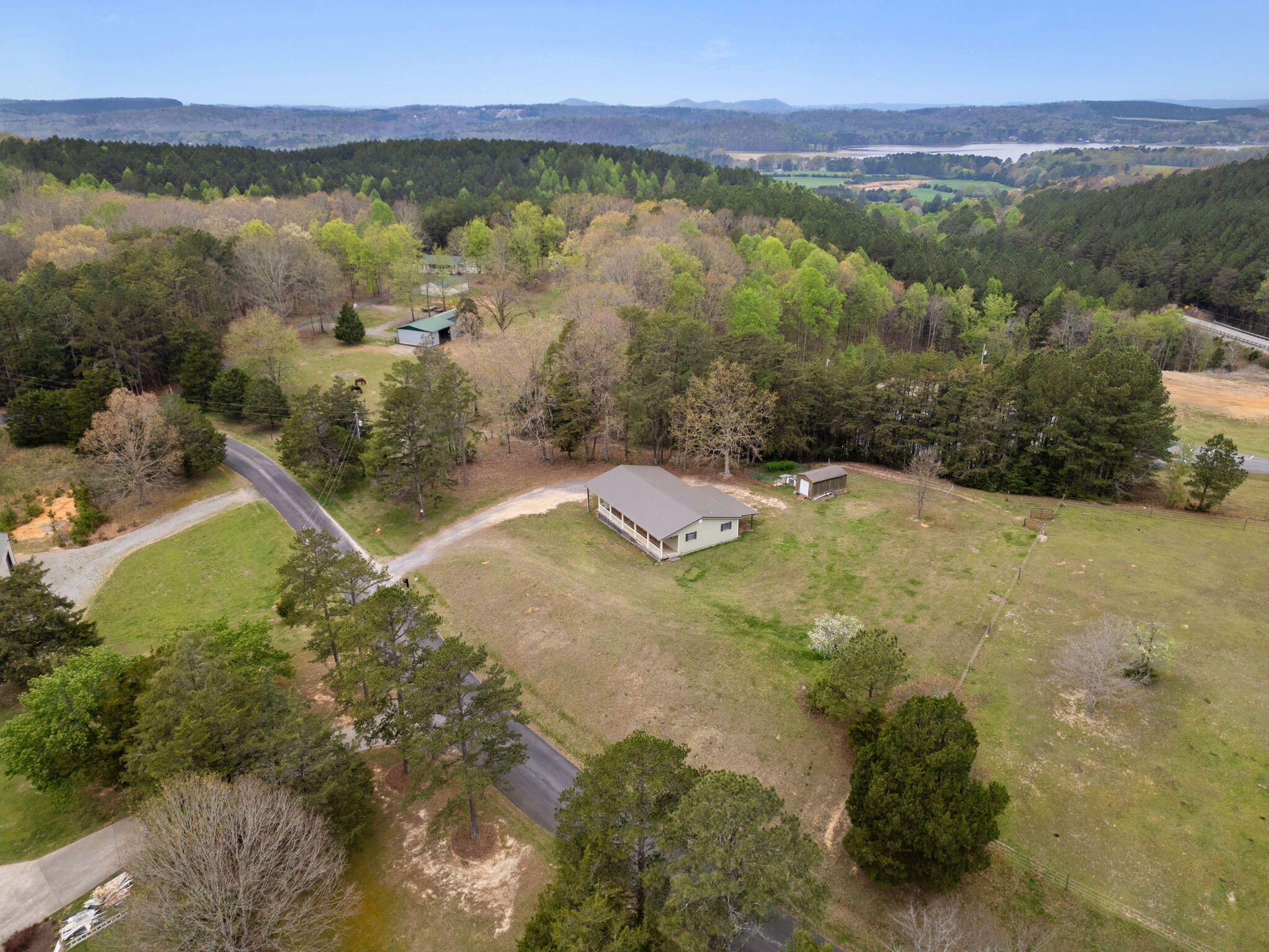 154 Potter Place Road NW