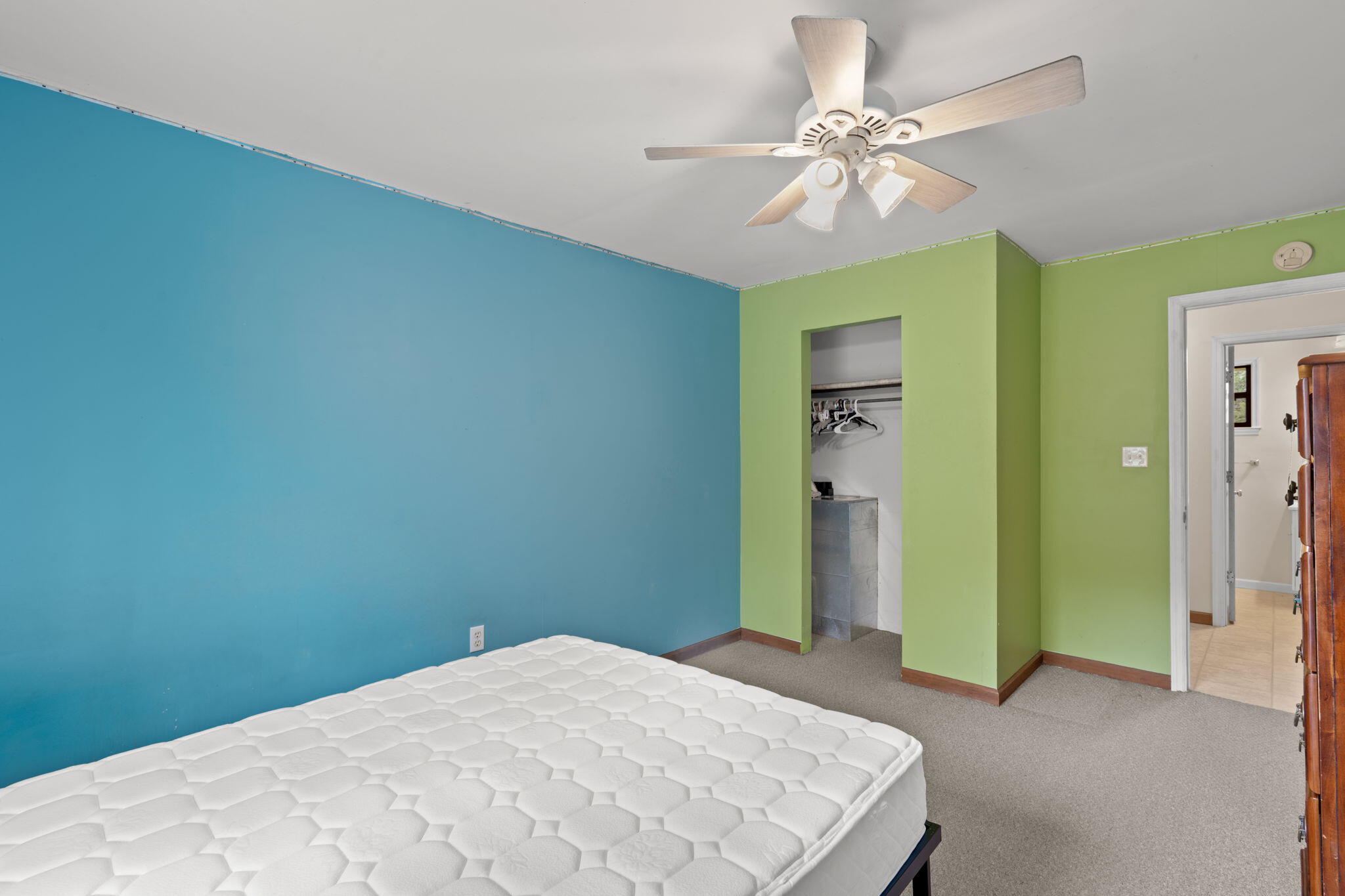 154 Potter Place Road NW