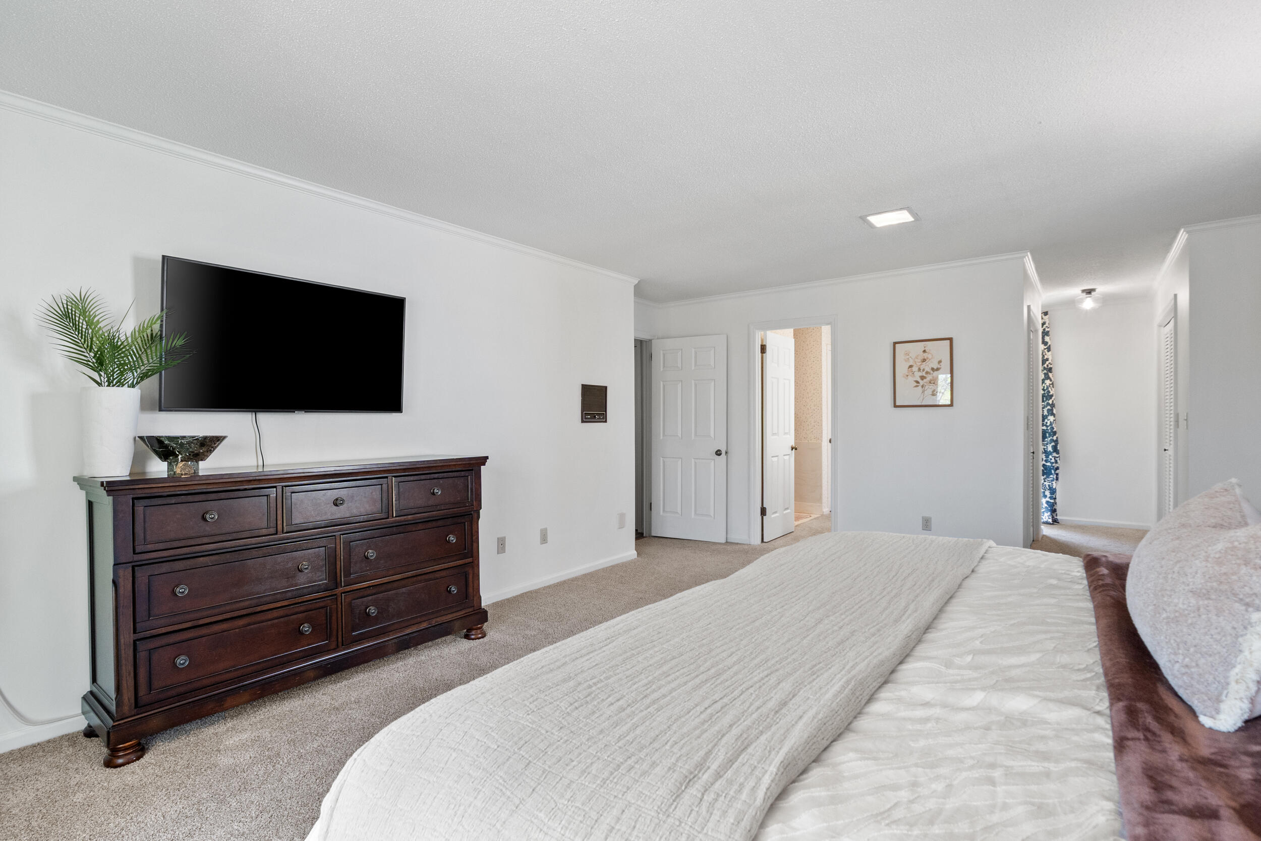 8124 Pierpoint Drive