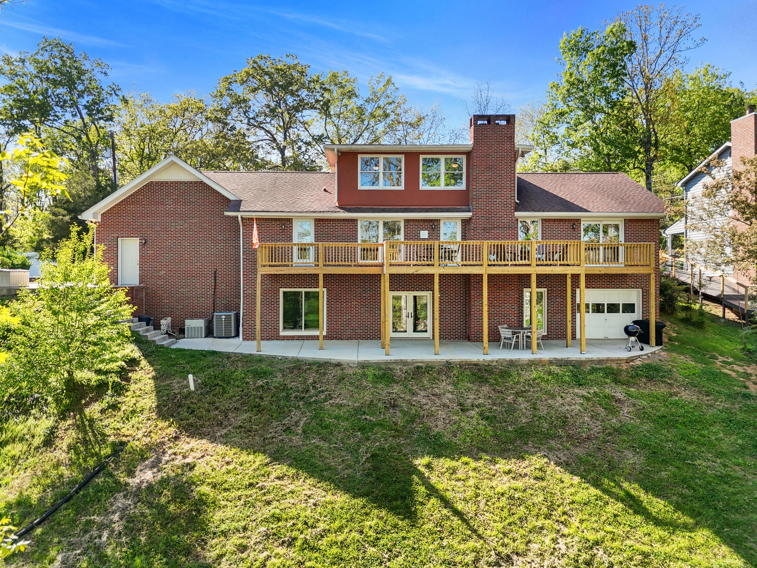 8124 Pierpoint Drive