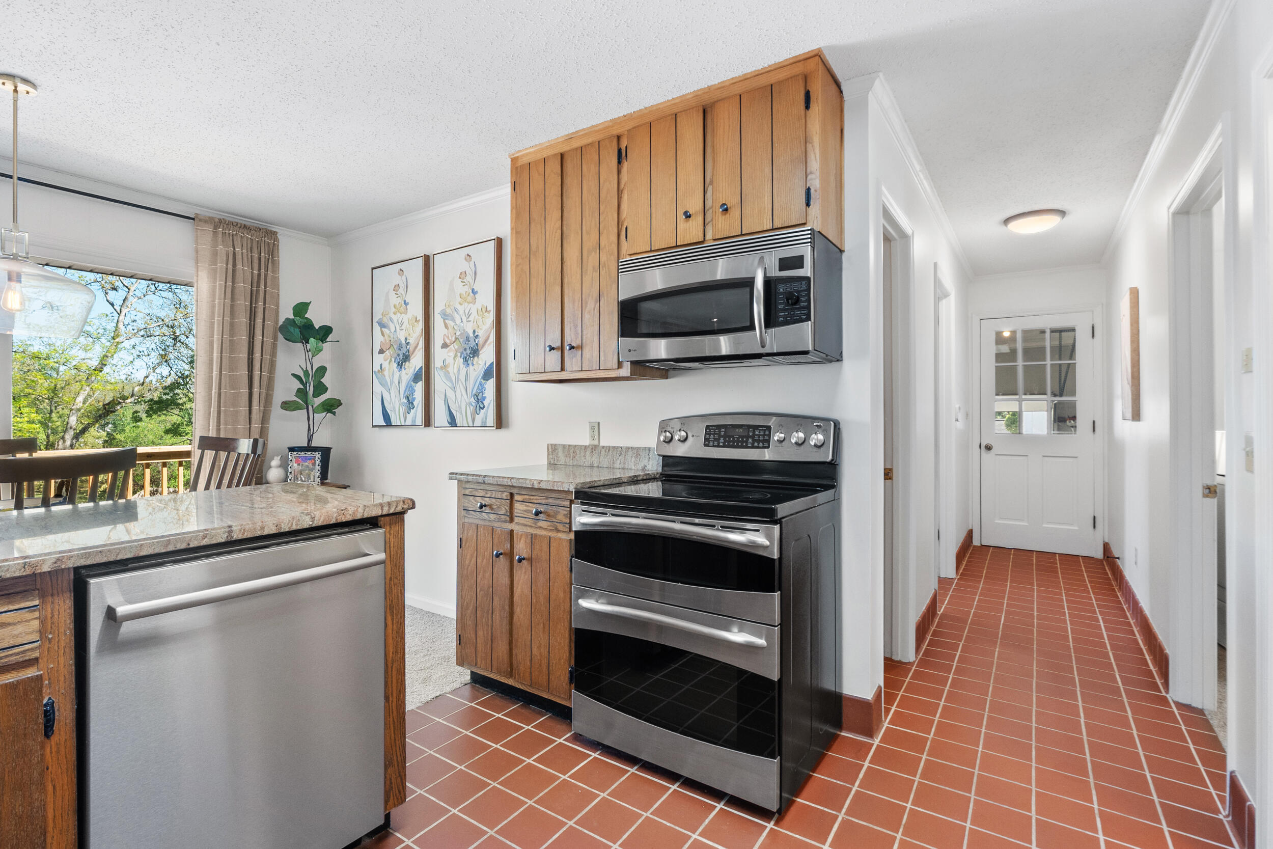 8124 Pierpoint Drive