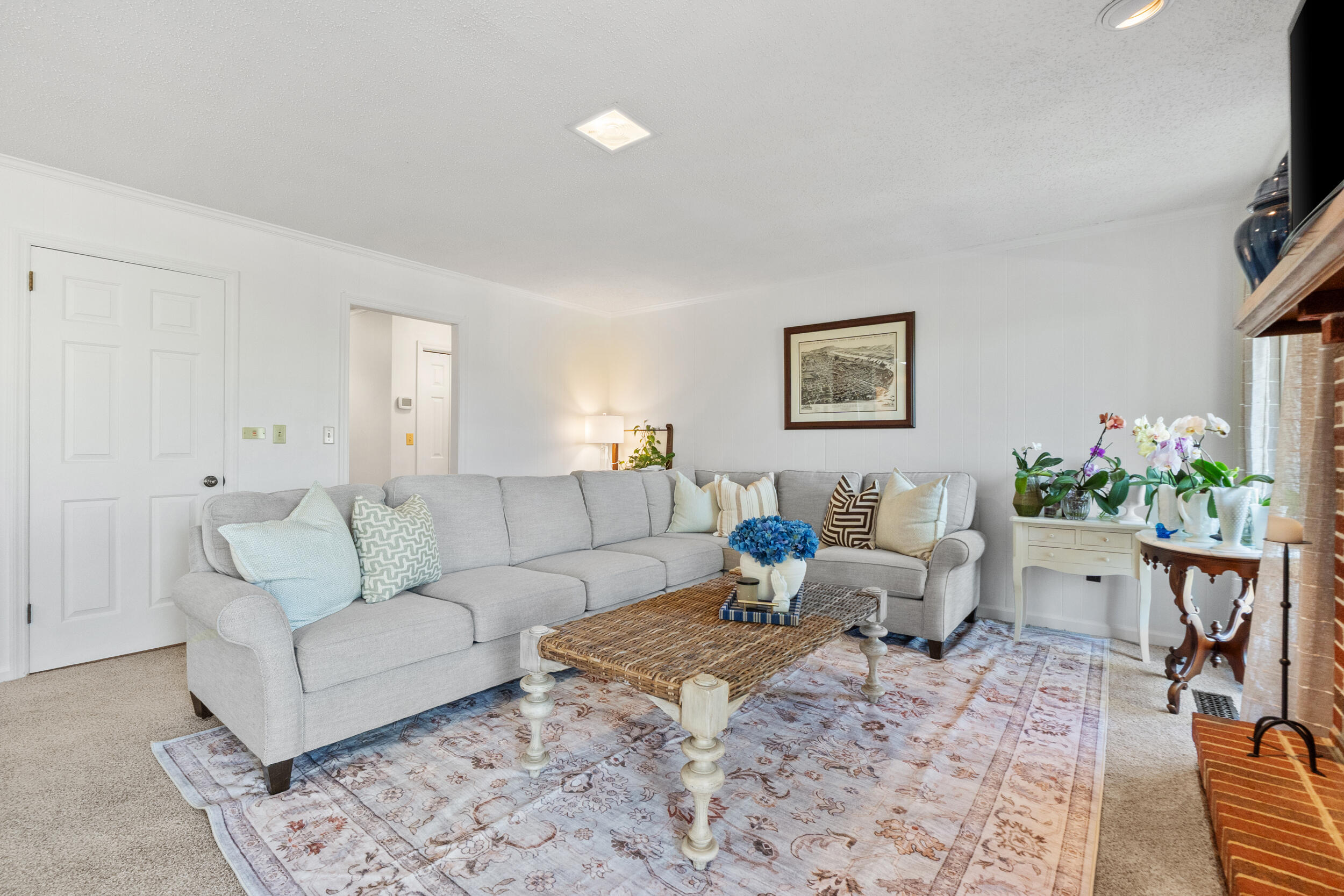 8124 Pierpoint Drive