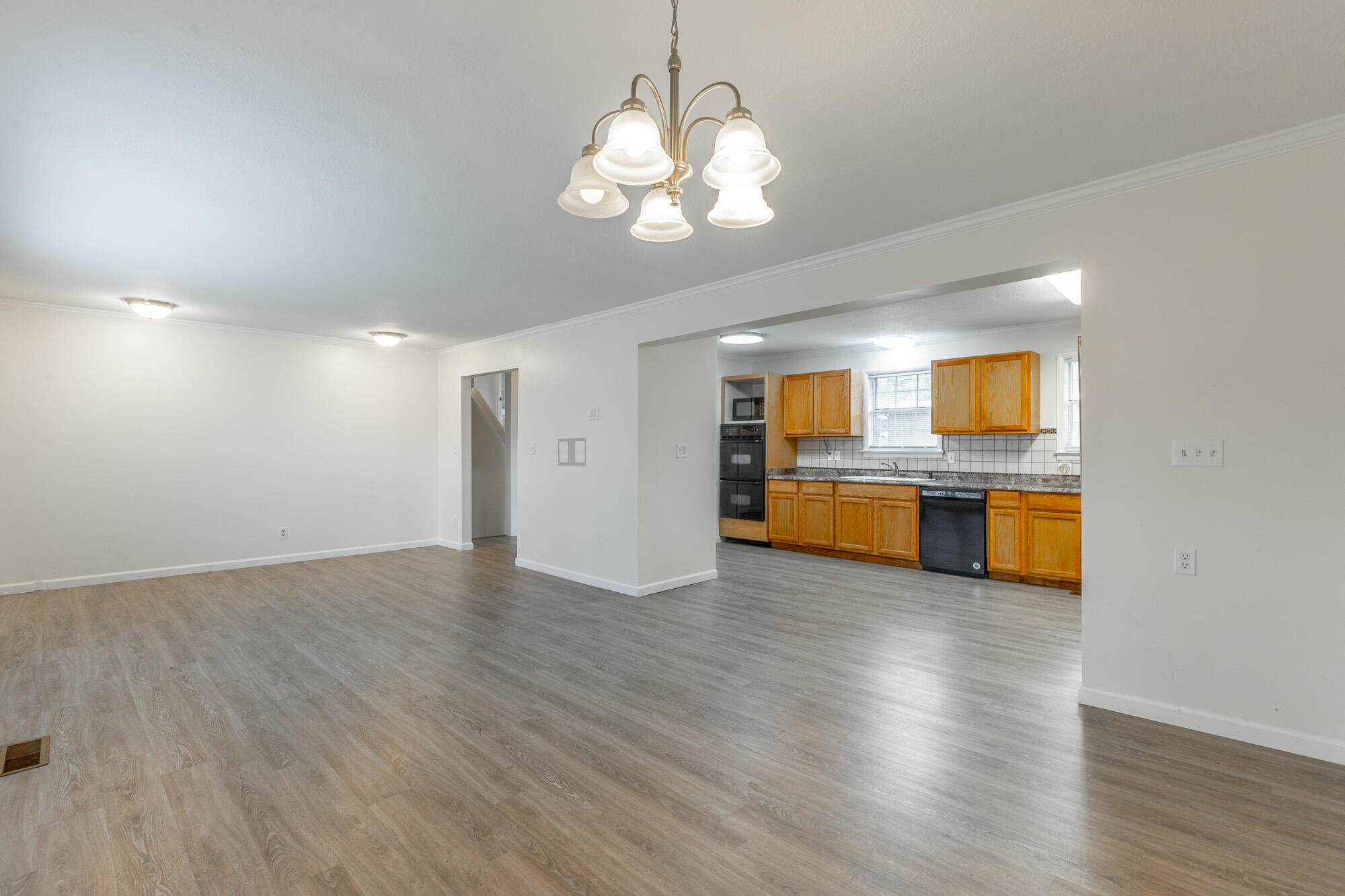 568 Poplar Street