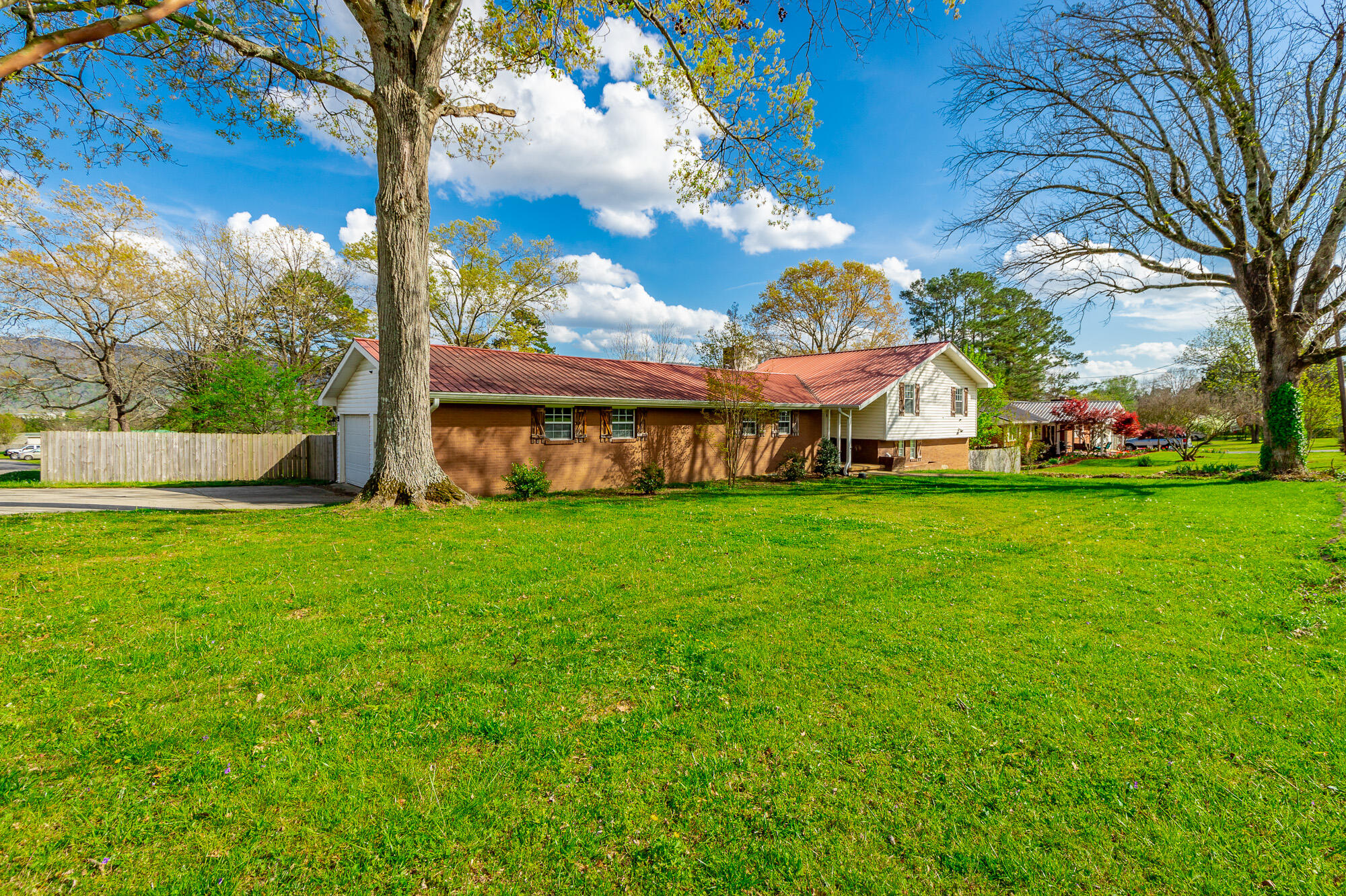 568 Poplar Street