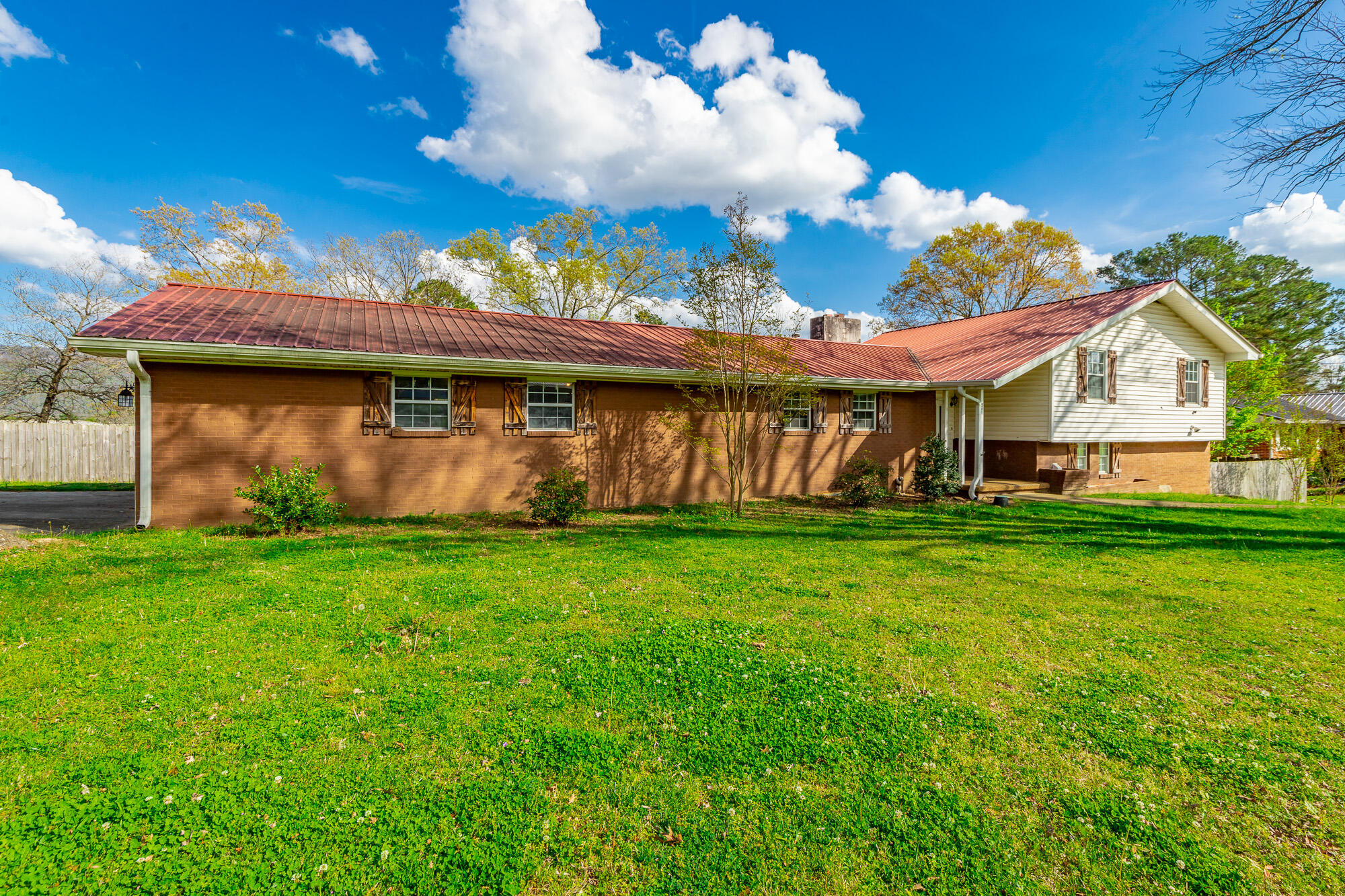 568 Poplar Street