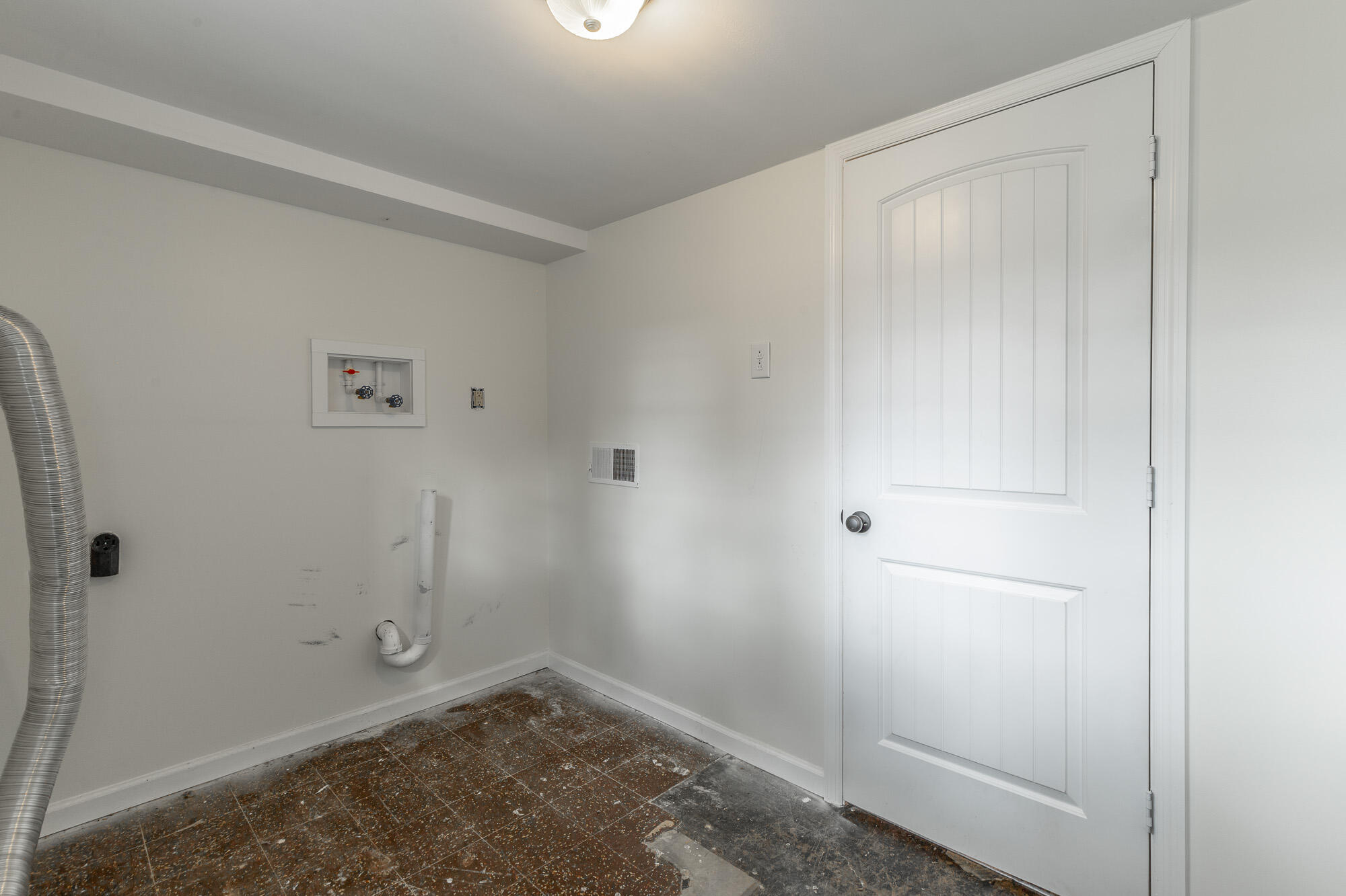 568 Poplar Street