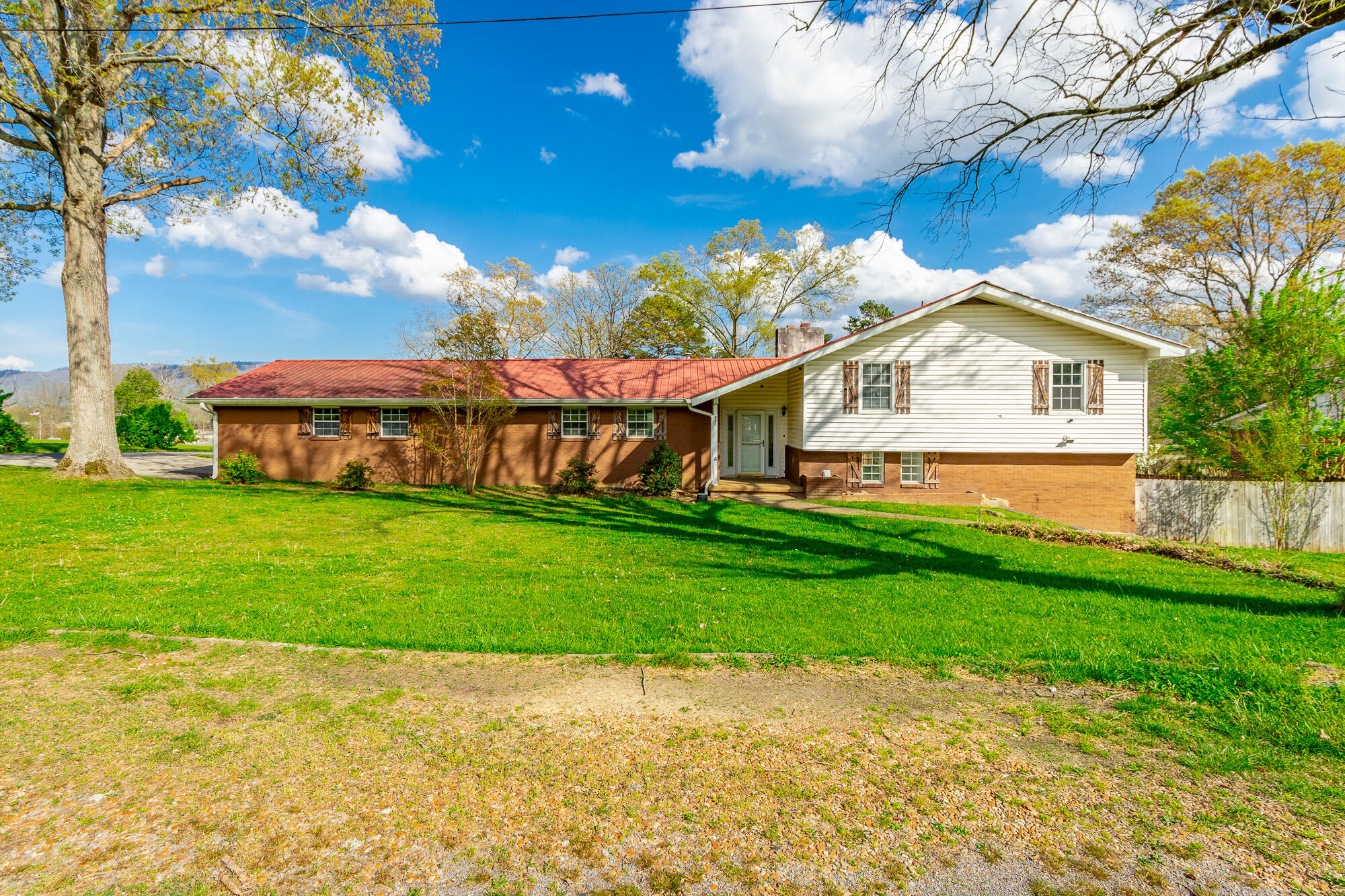 568 Poplar Street