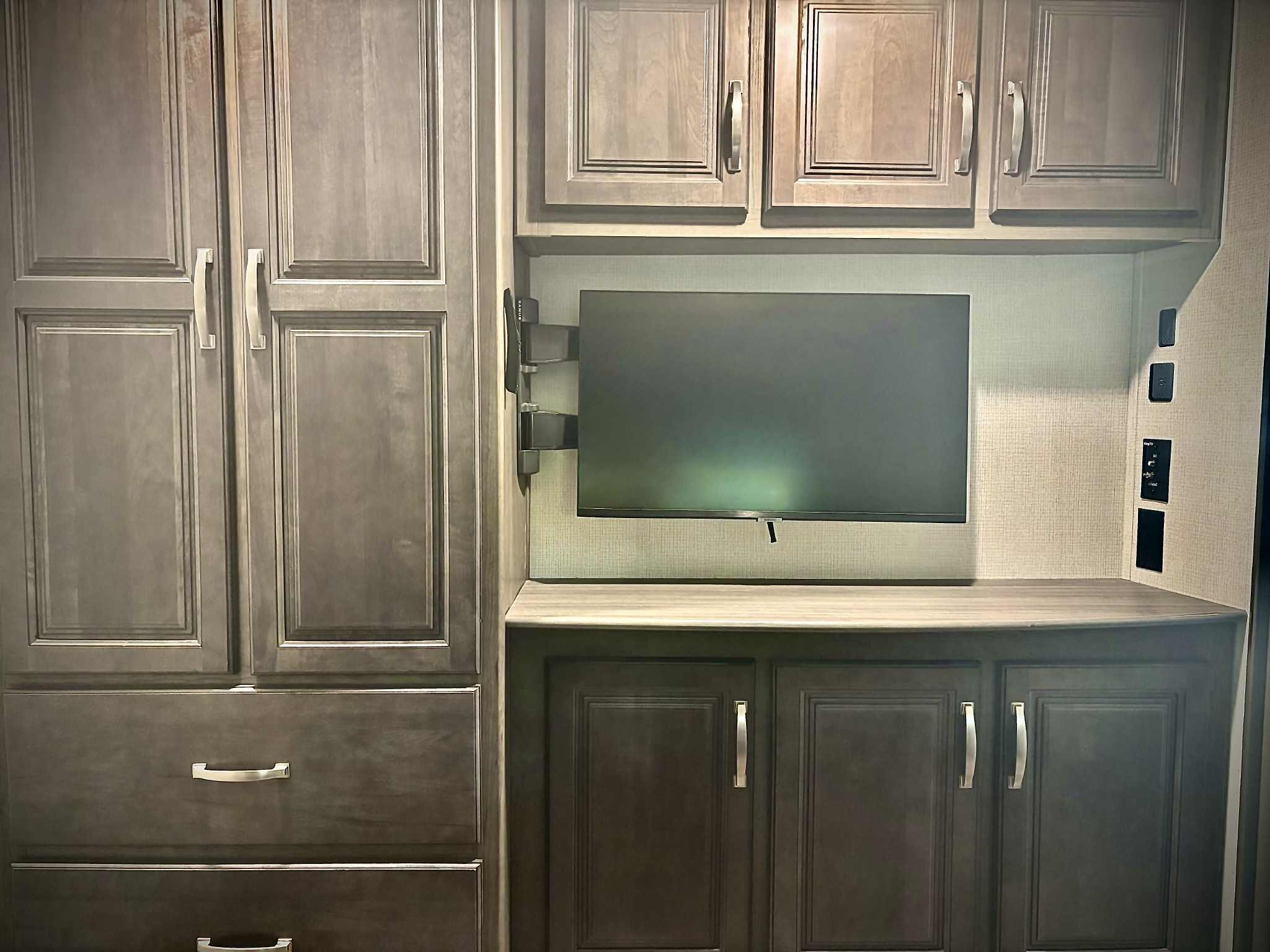 9181 Cherokee Trail