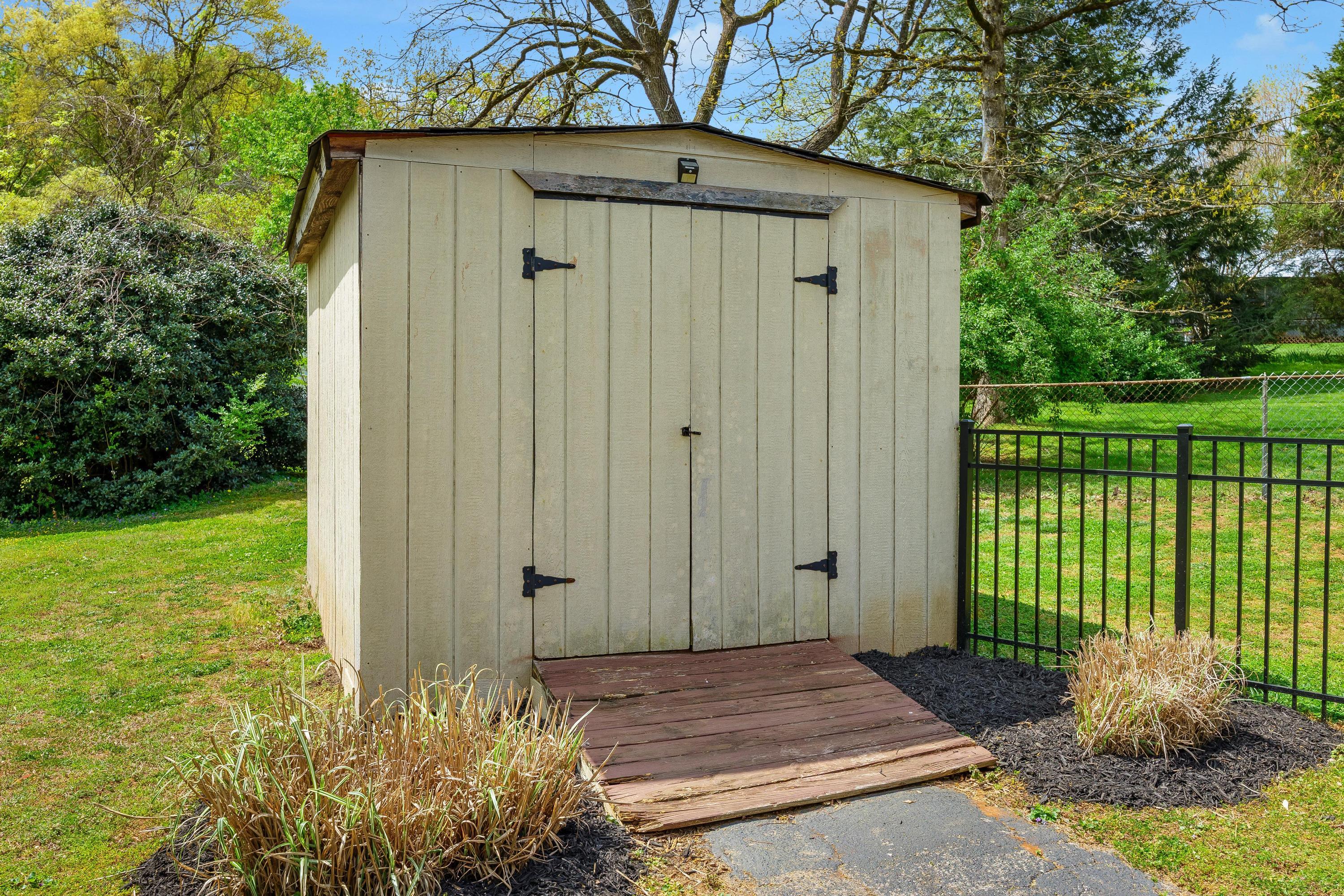 2418 Crescent Club Drive
