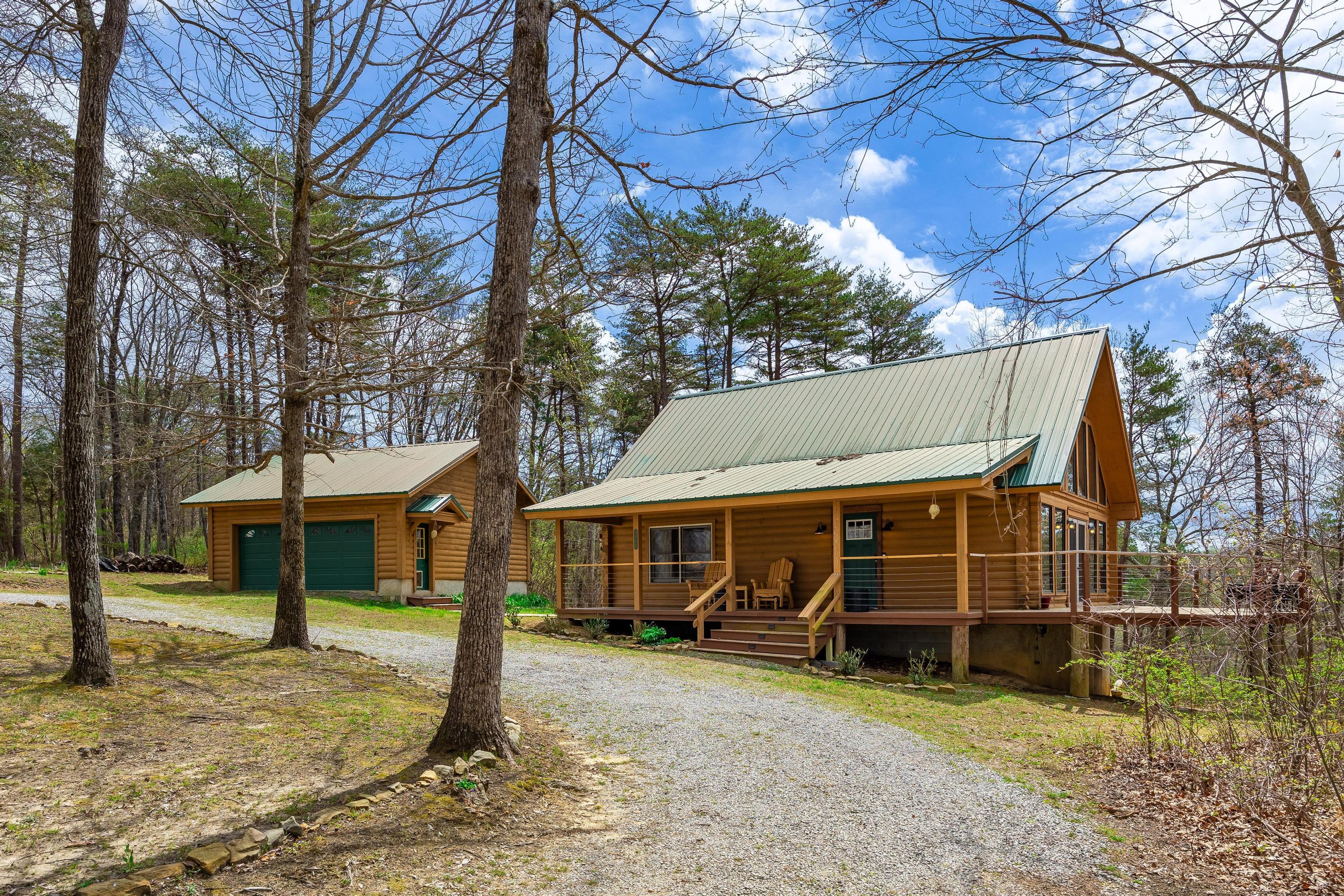 3904 Highway 157