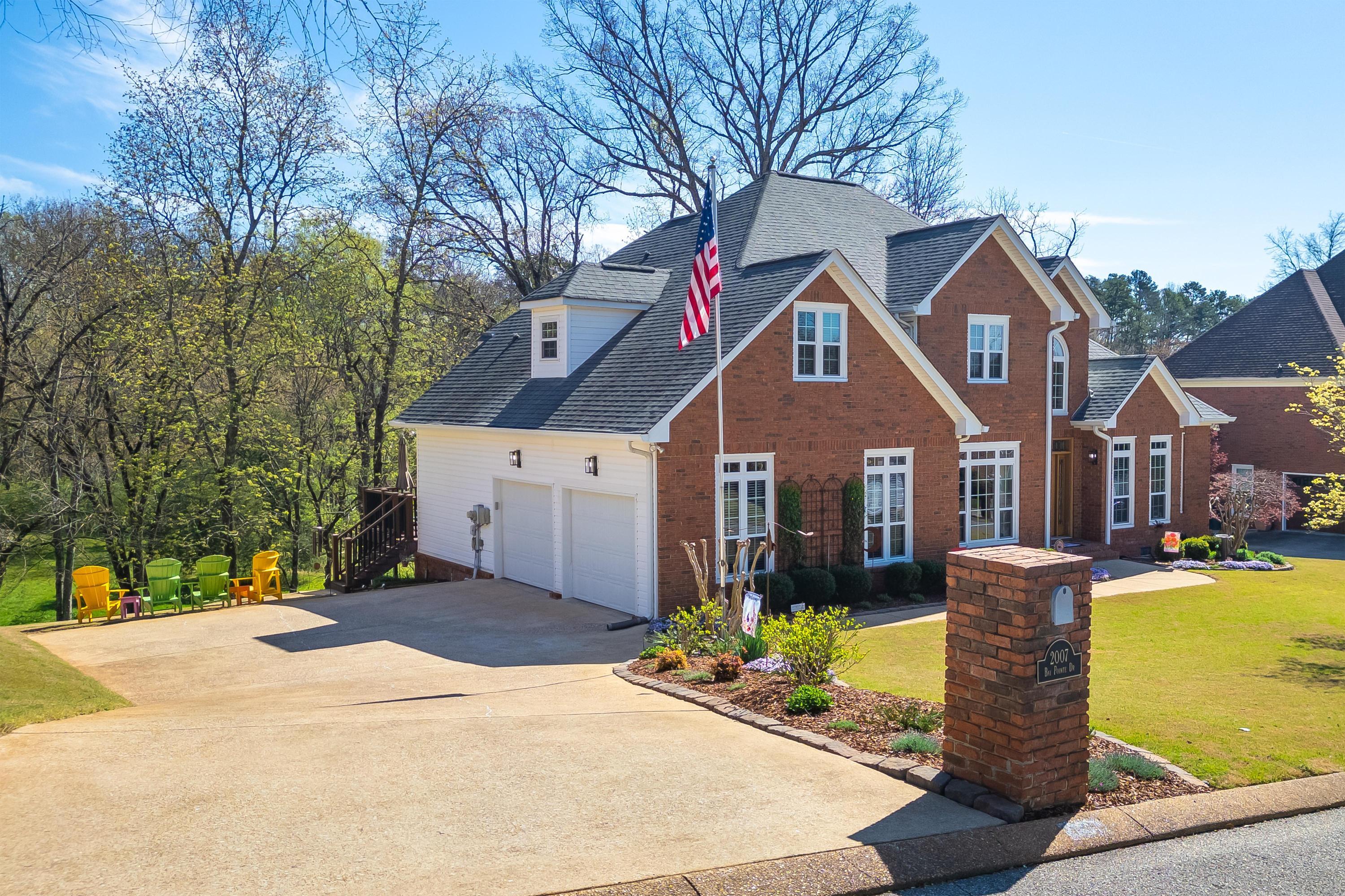 2007 Bay Pointe Drive