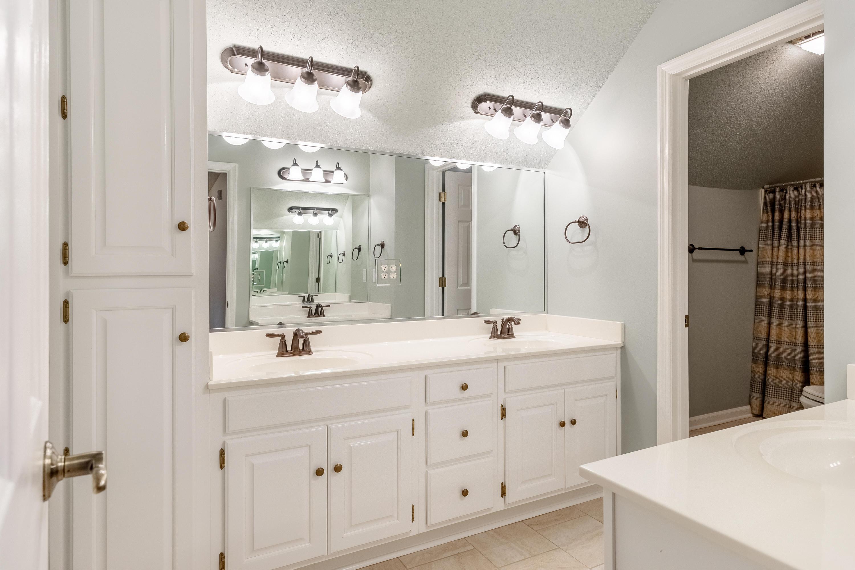 2007 Bay Pointe Drive
