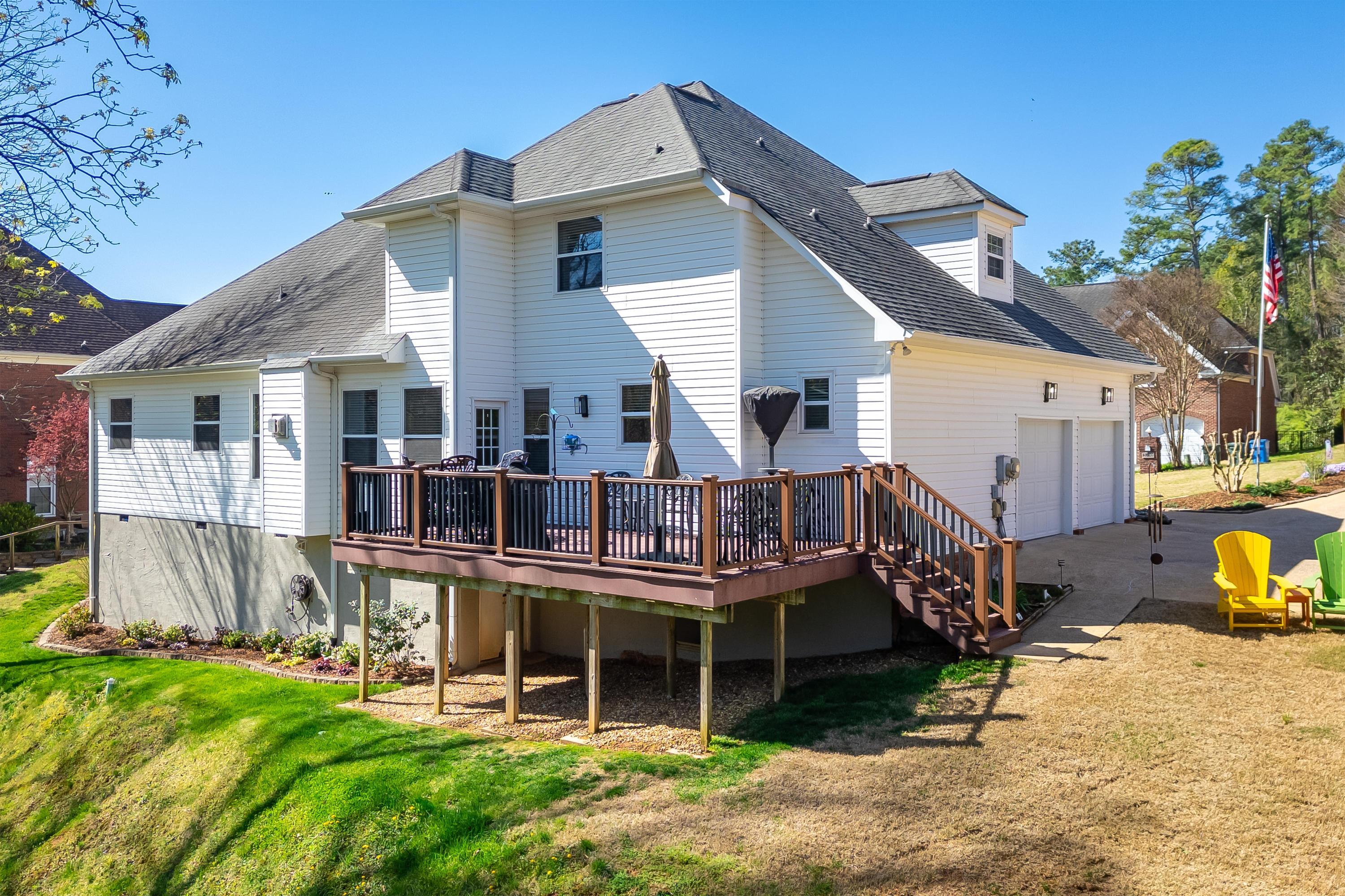 2007 Bay Pointe Drive