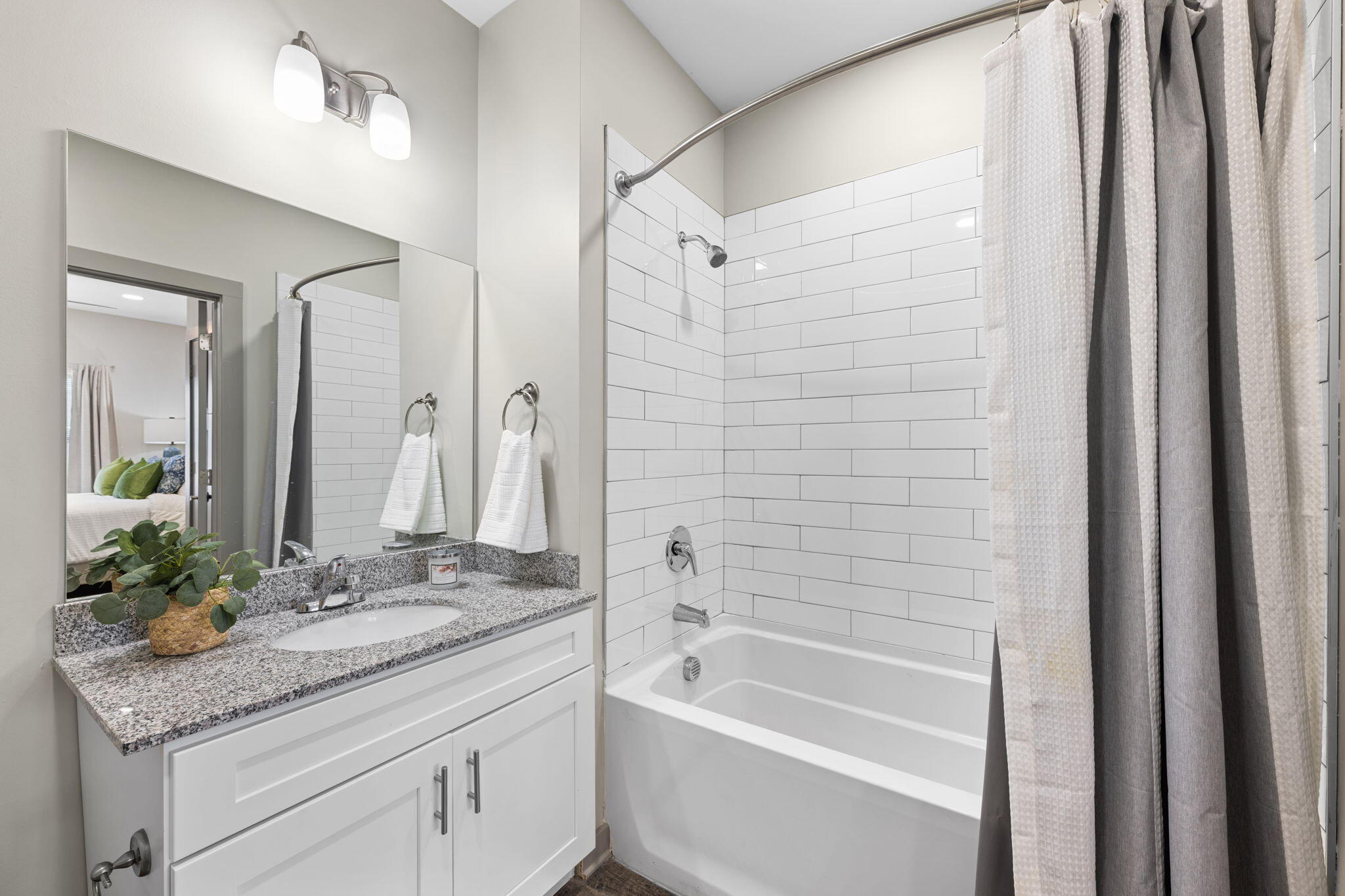 782 Riverfront Parkway, 416