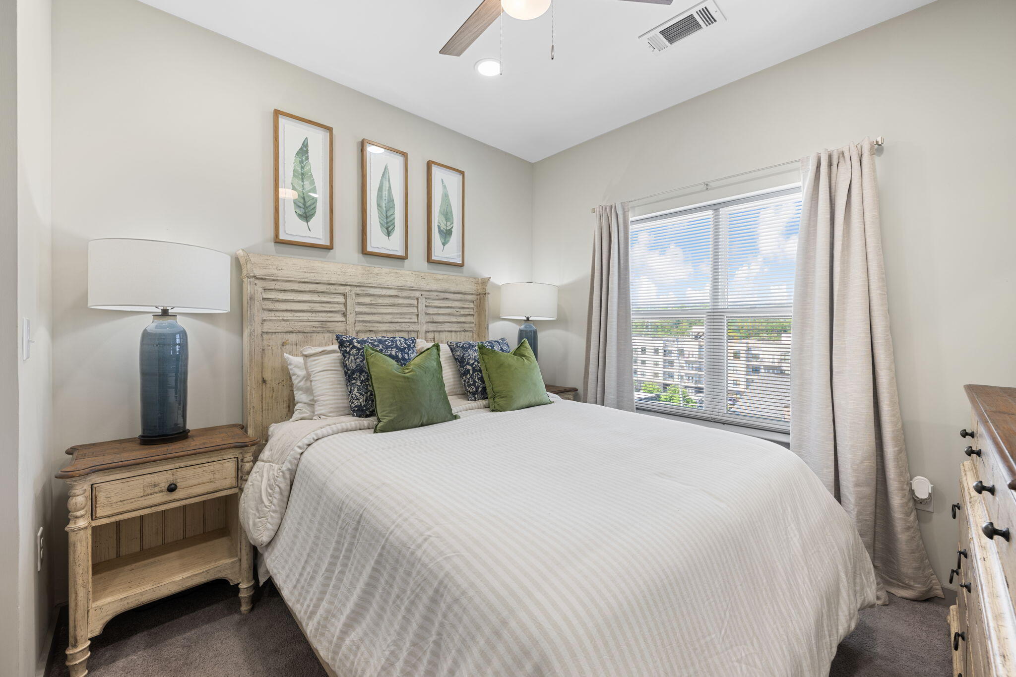 782 Riverfront Parkway, 416