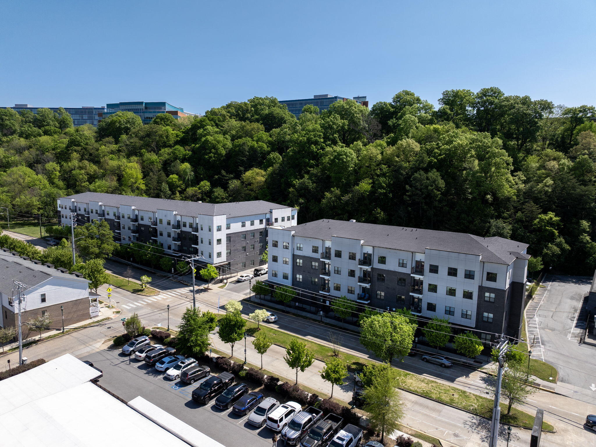 782 Riverfront Parkway, 416