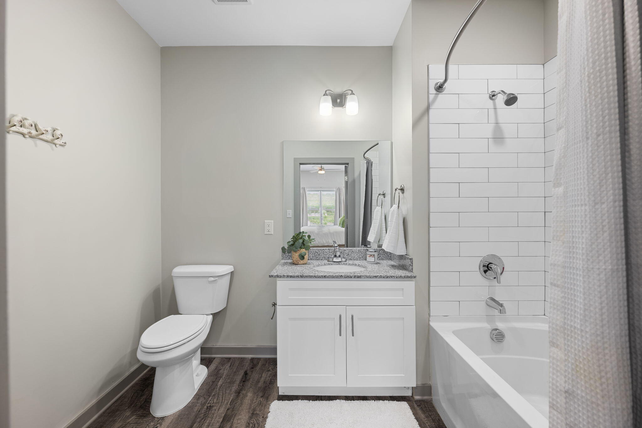 782 Riverfront Parkway, 416